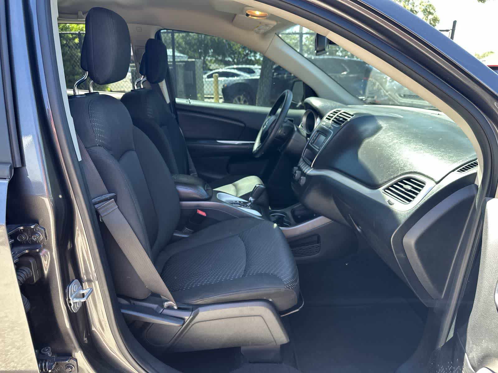 Thumbnail: 2019 Dodge Journey - 14