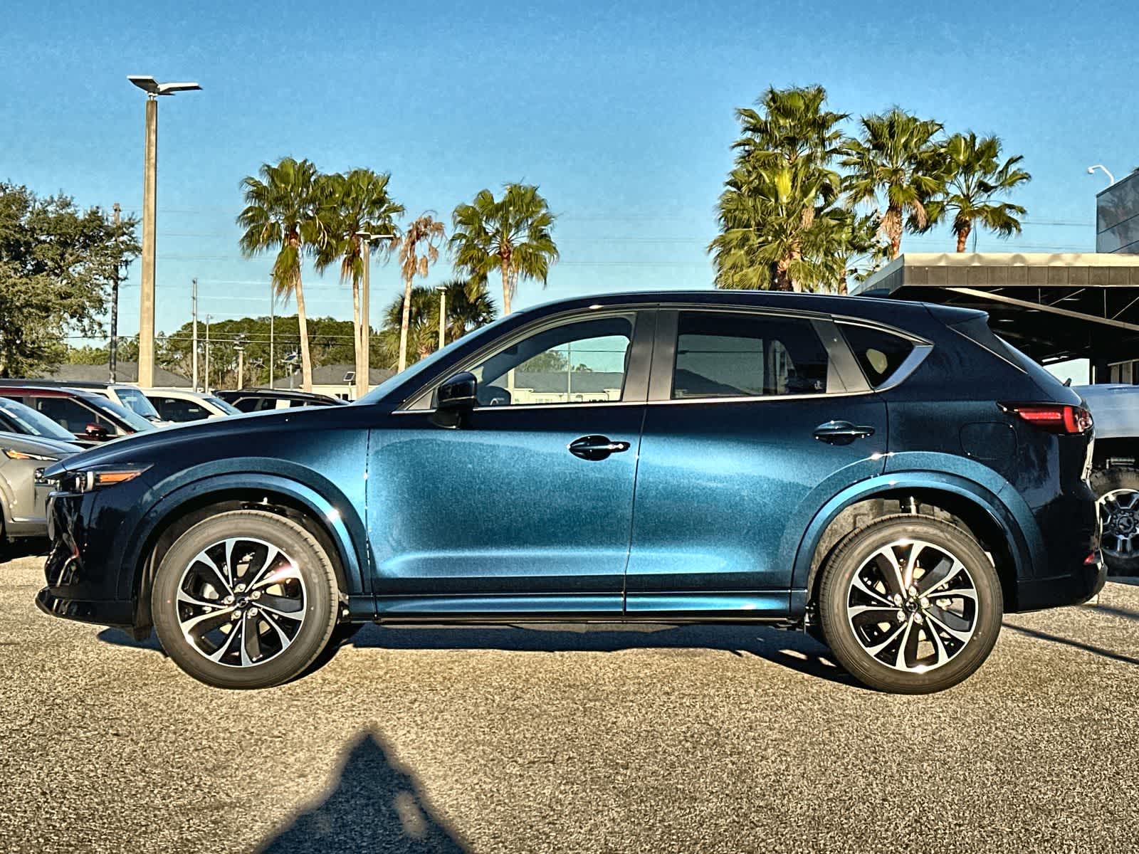 Thumbnail: 2025 Mazda CX-5 - 3