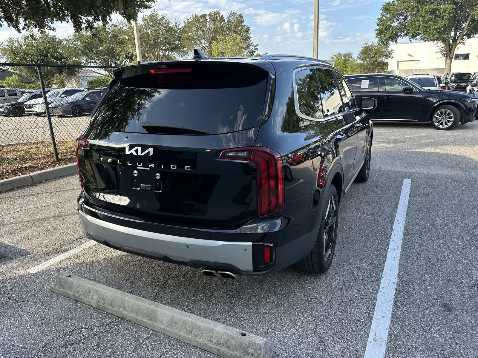 Thumbnail: 2024 Kia Telluride - 7