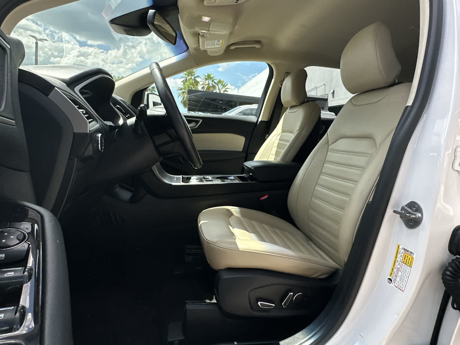 Thumbnail: 2019 Ford Edge - 11