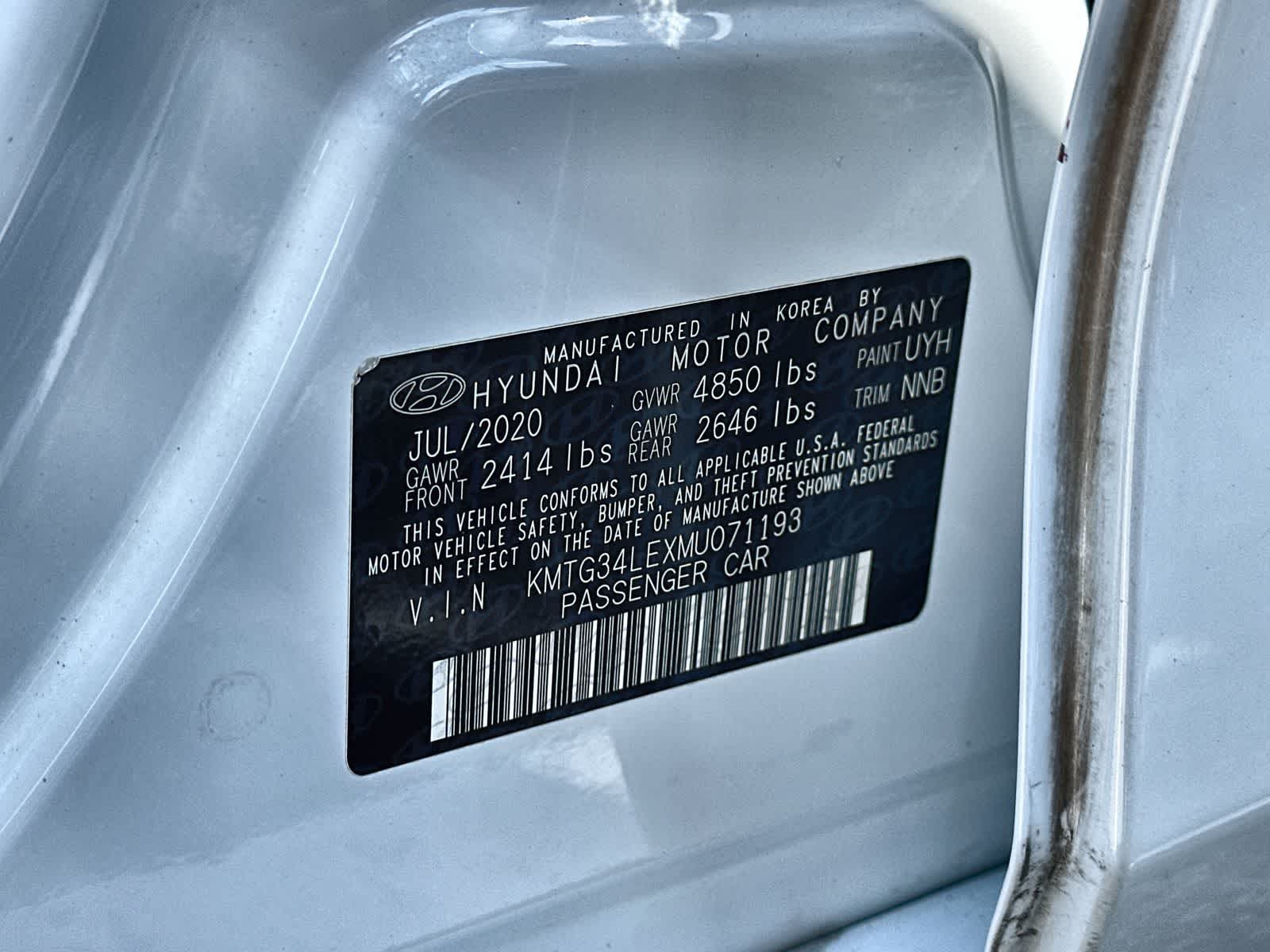 Thumbnail: 2021 Genesis G70 - 21