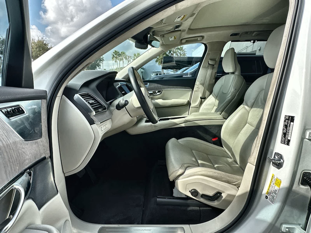 Used 2022 Volvo XC90 Recharge Plug-In Hybrid Inscription SUV