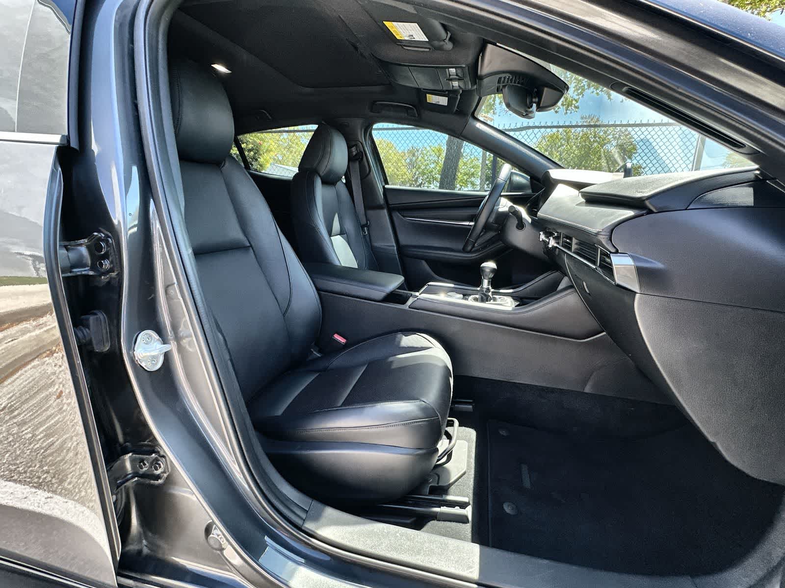 Thumbnail: 2025 Mazda Mazda3 - 15