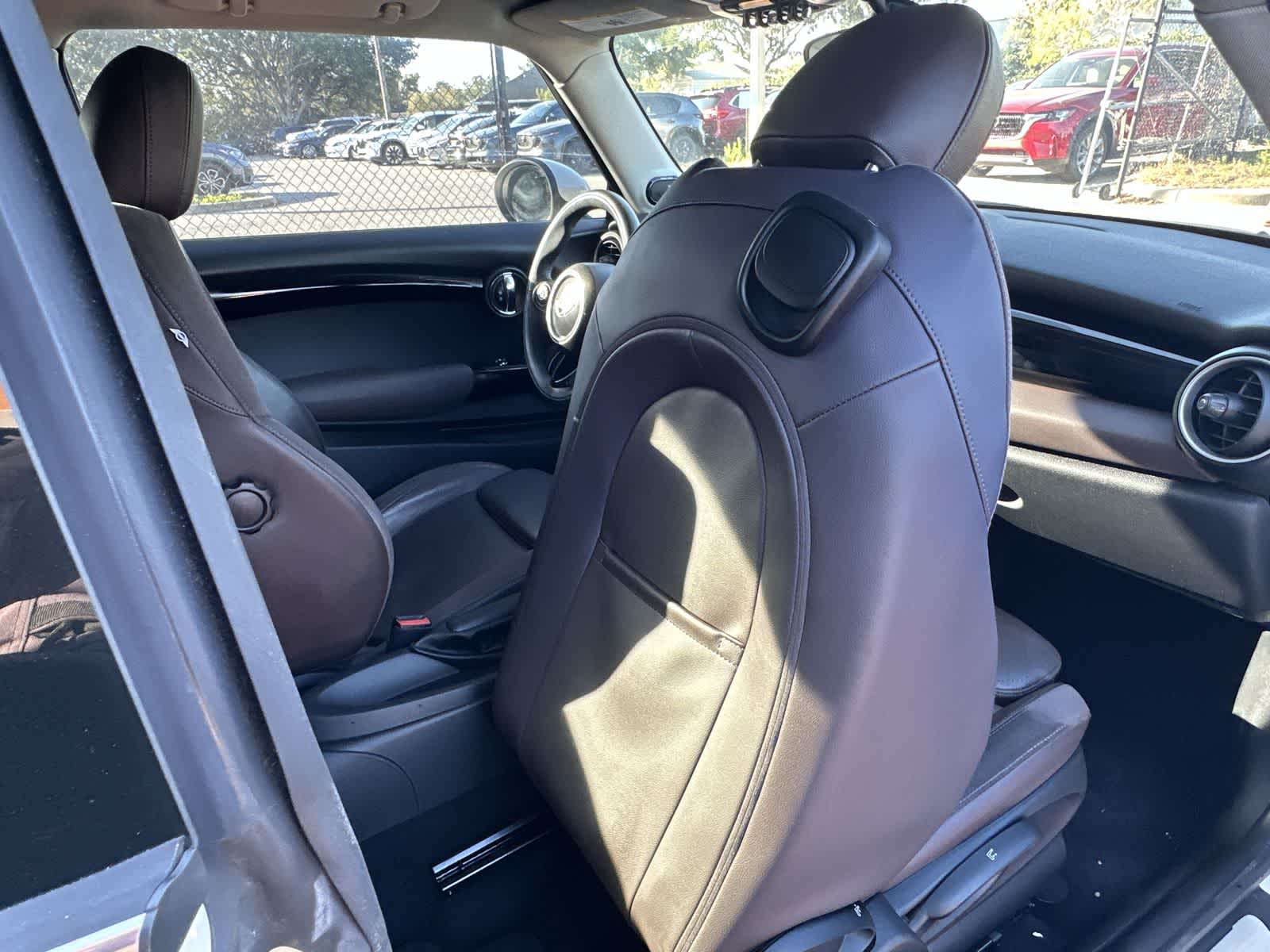 Thumbnail: 2014 MINI Cooper Hardtop - 15