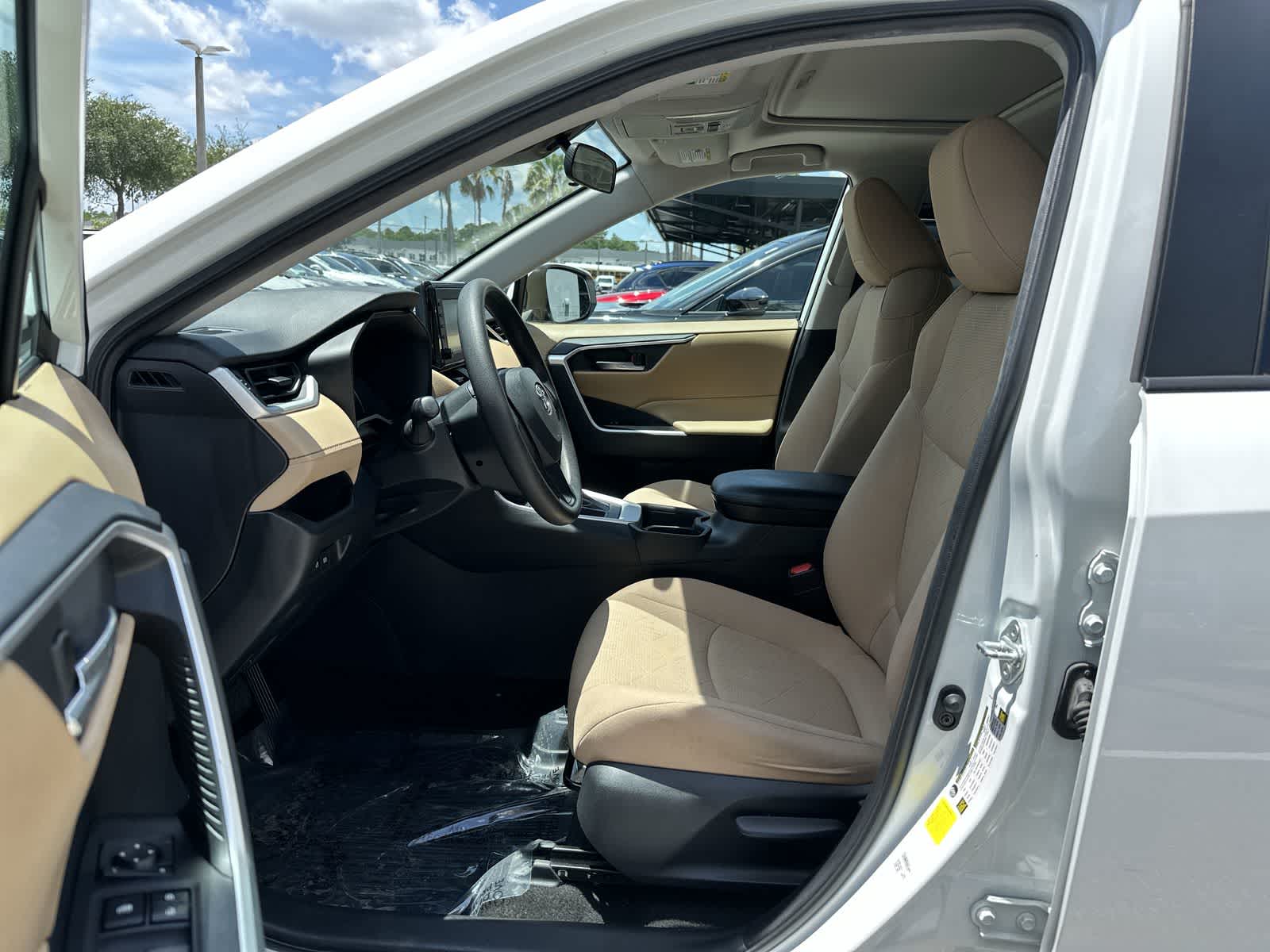 Thumbnail: 2019 Toyota RAV4 - 2