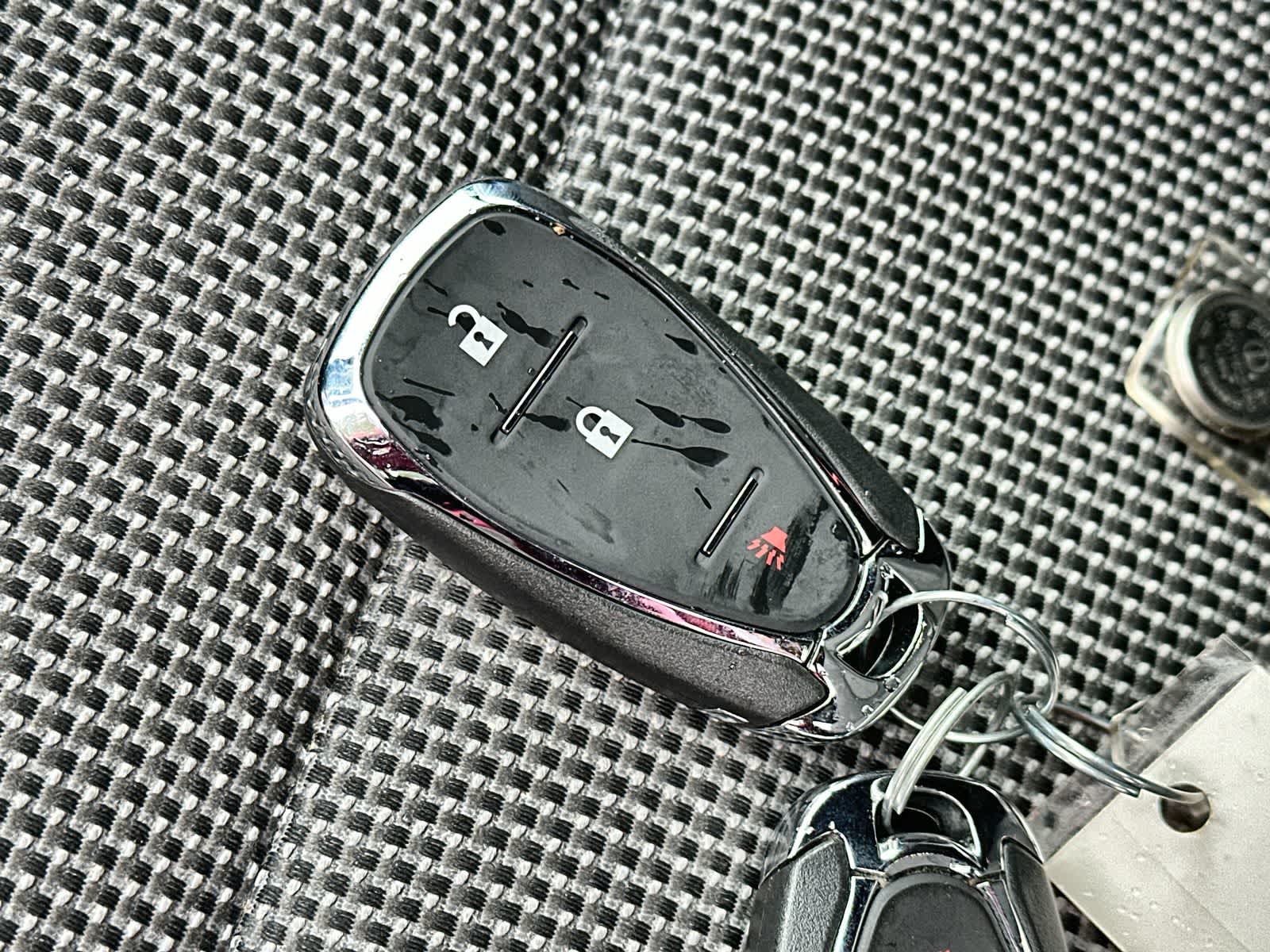 Thumbnail: 2023 Chevrolet Traverse - 26