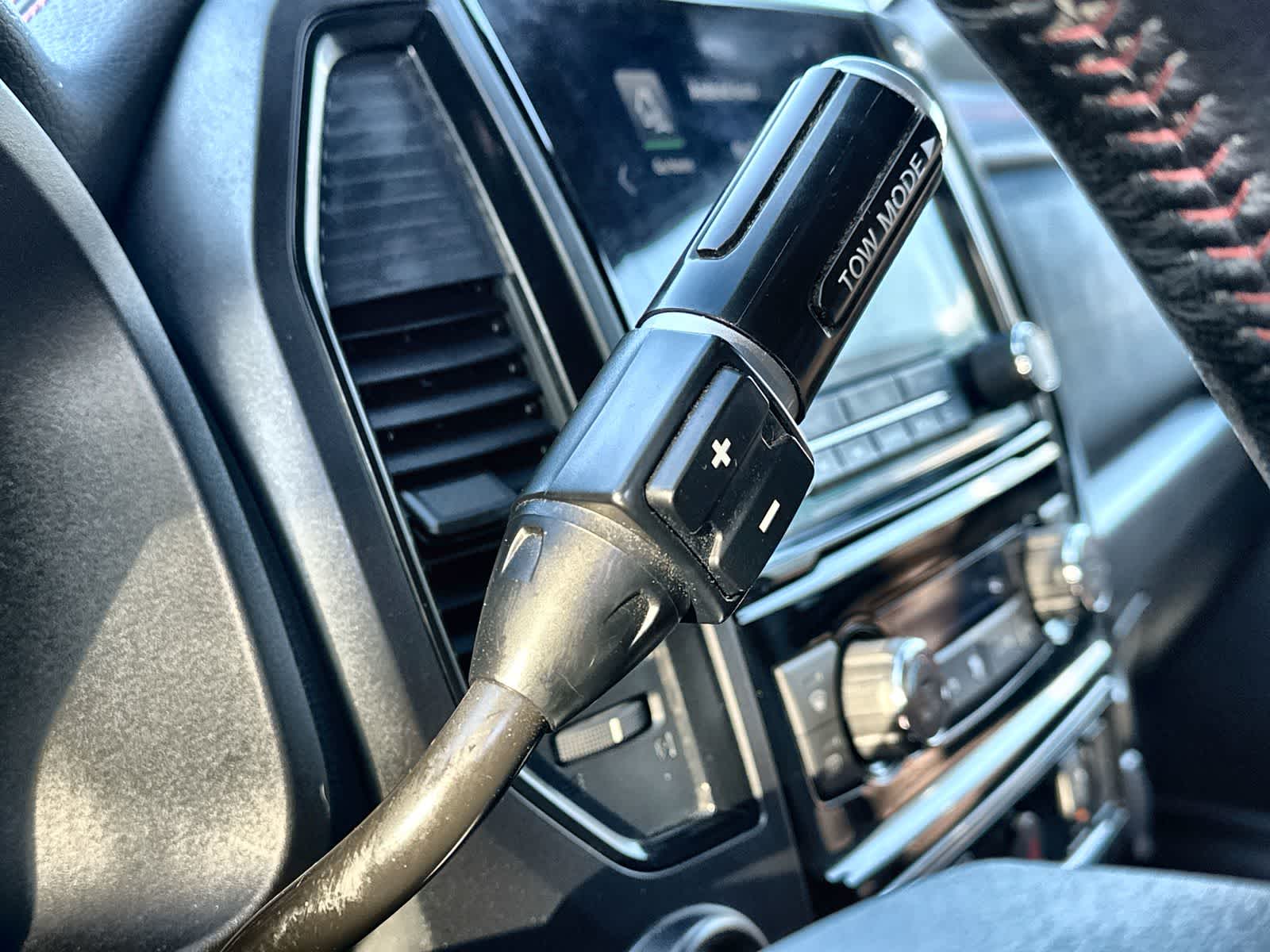 Thumbnail: 2023 Nissan Titan - 17