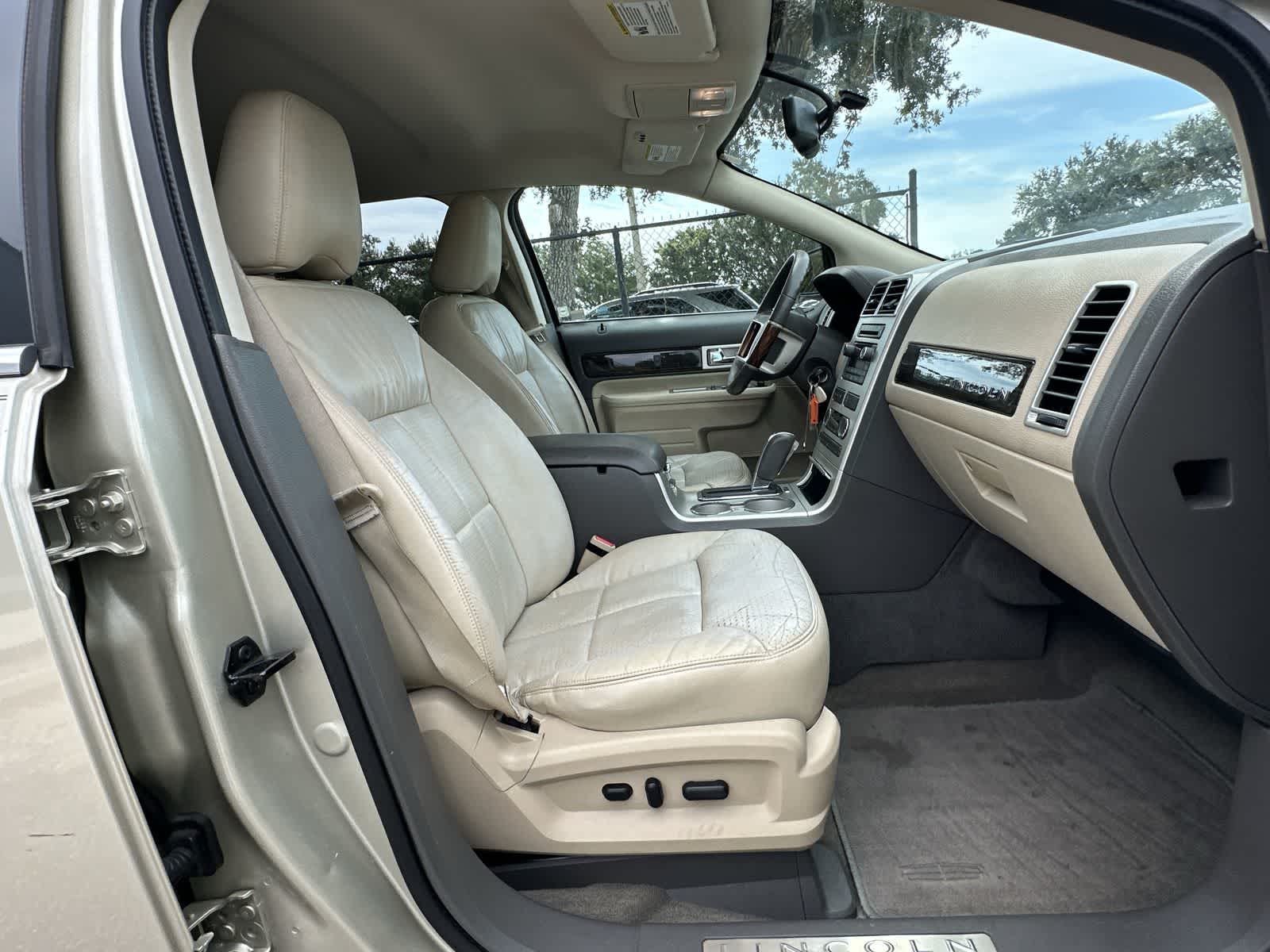 Thumbnail: 2010 Lincoln MKX - 14