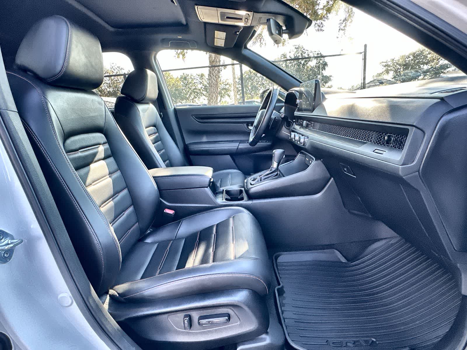 Thumbnail: 2025 Honda CR-V - 14