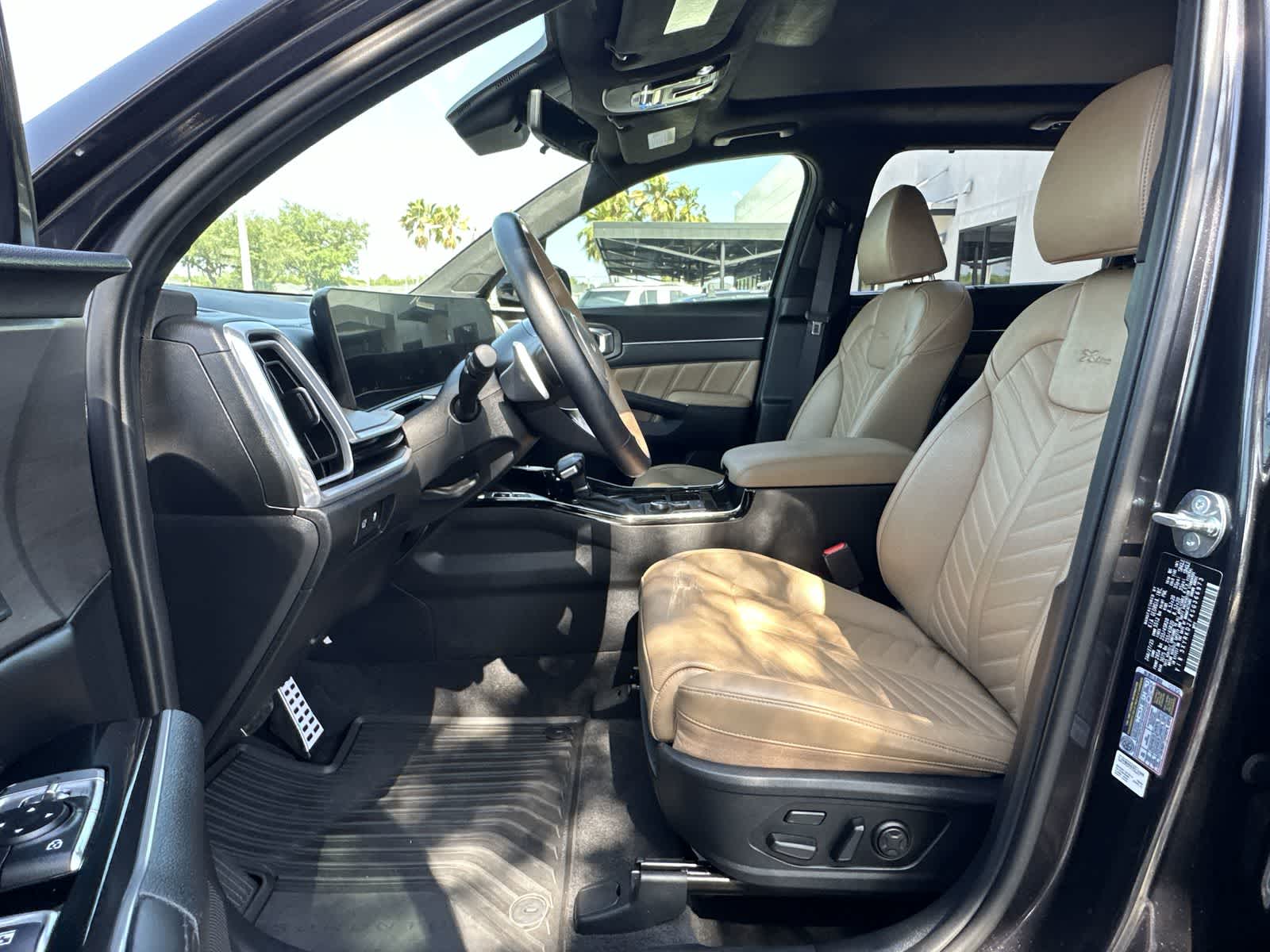 Thumbnail: 2025 Kia Sorento - 2
