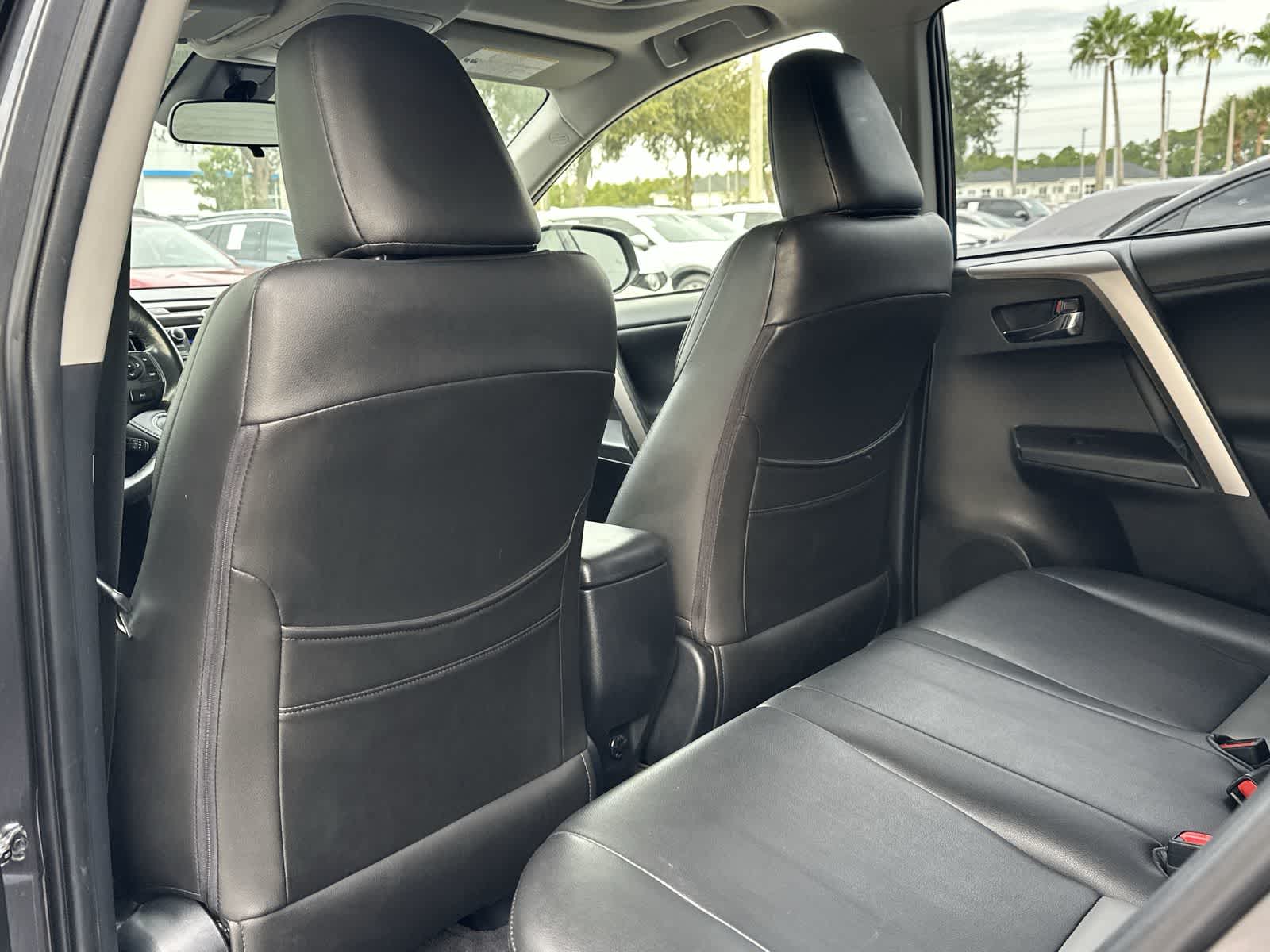 Thumbnail: 2018 Toyota RAV4 - 12