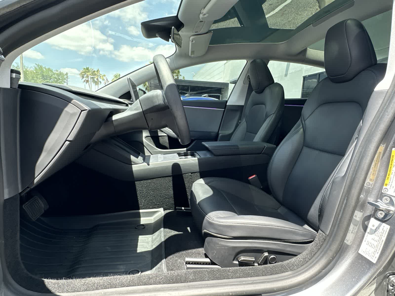 Thumbnail: 2025 Tesla Model 3 - 3