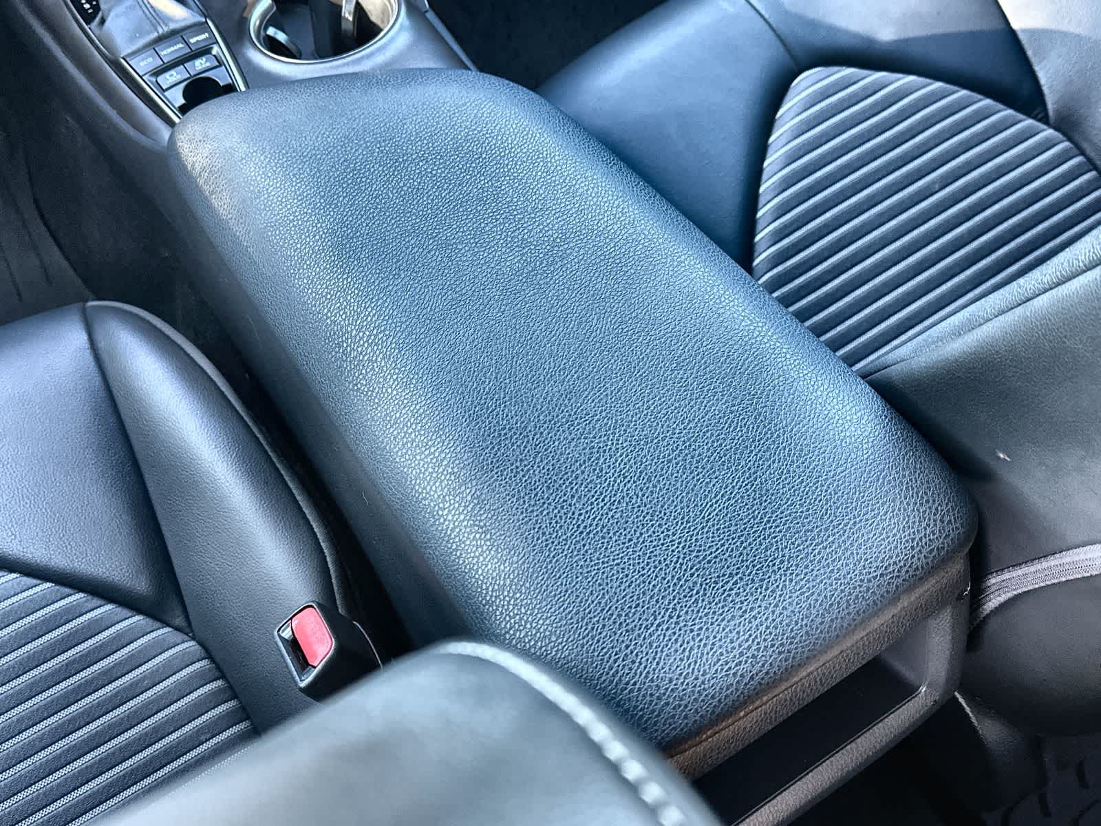 Thumbnail: 2023 Toyota Camry - 16