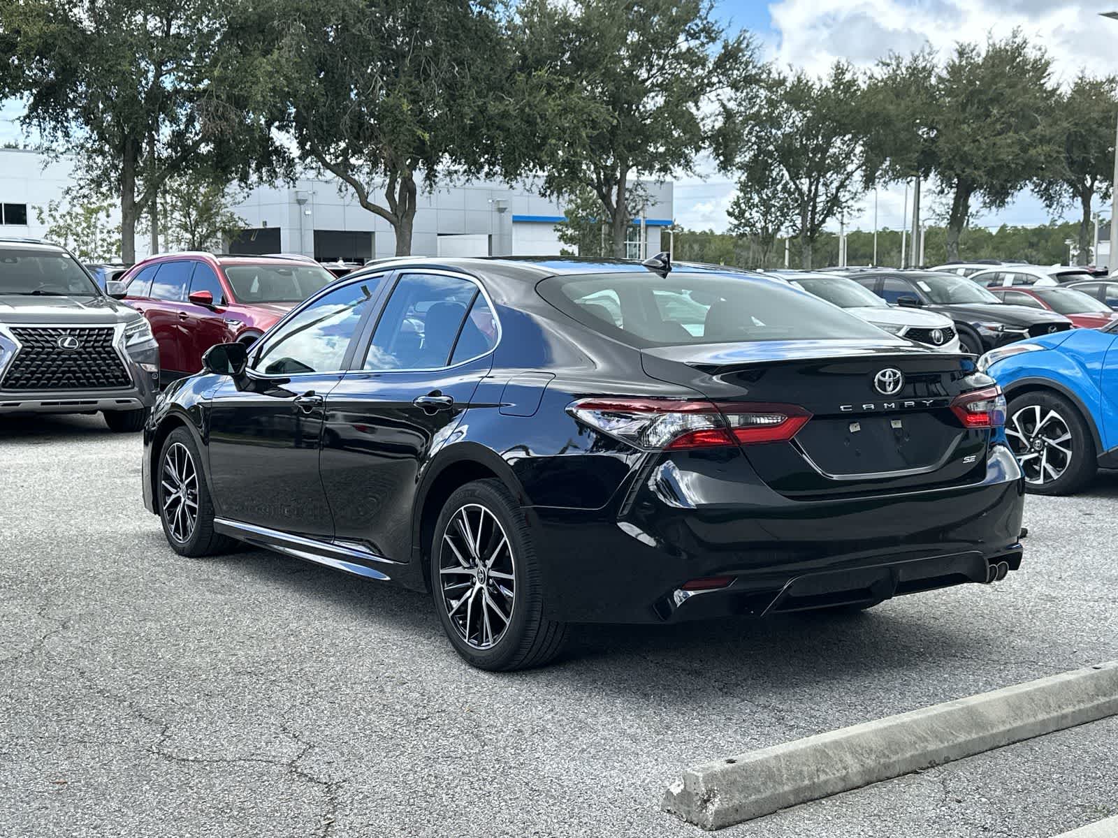 Thumbnail: 2022 Toyota Camry - 4