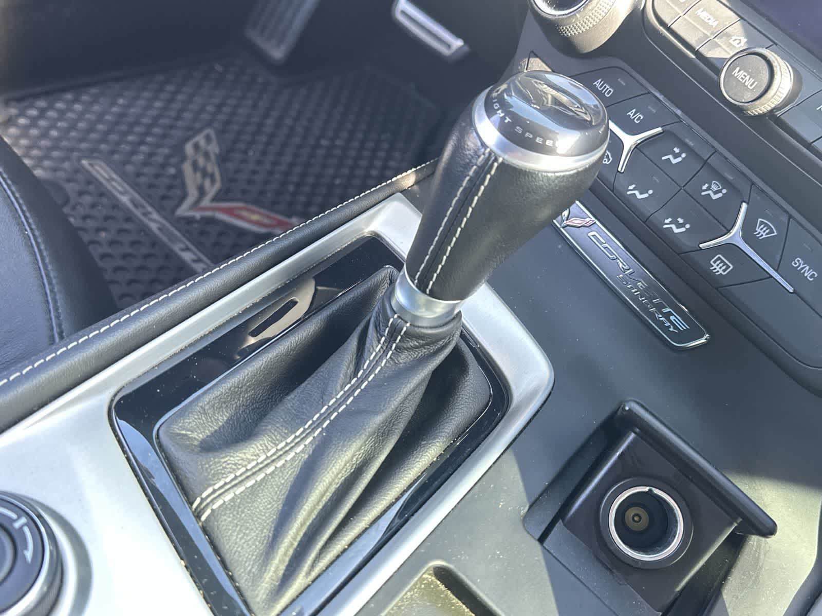 2016 Chevrolet Corvette 1LT 17