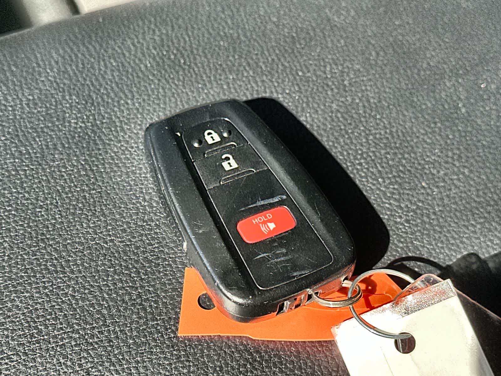 Thumbnail: 2023 Toyota RAV4 - 20