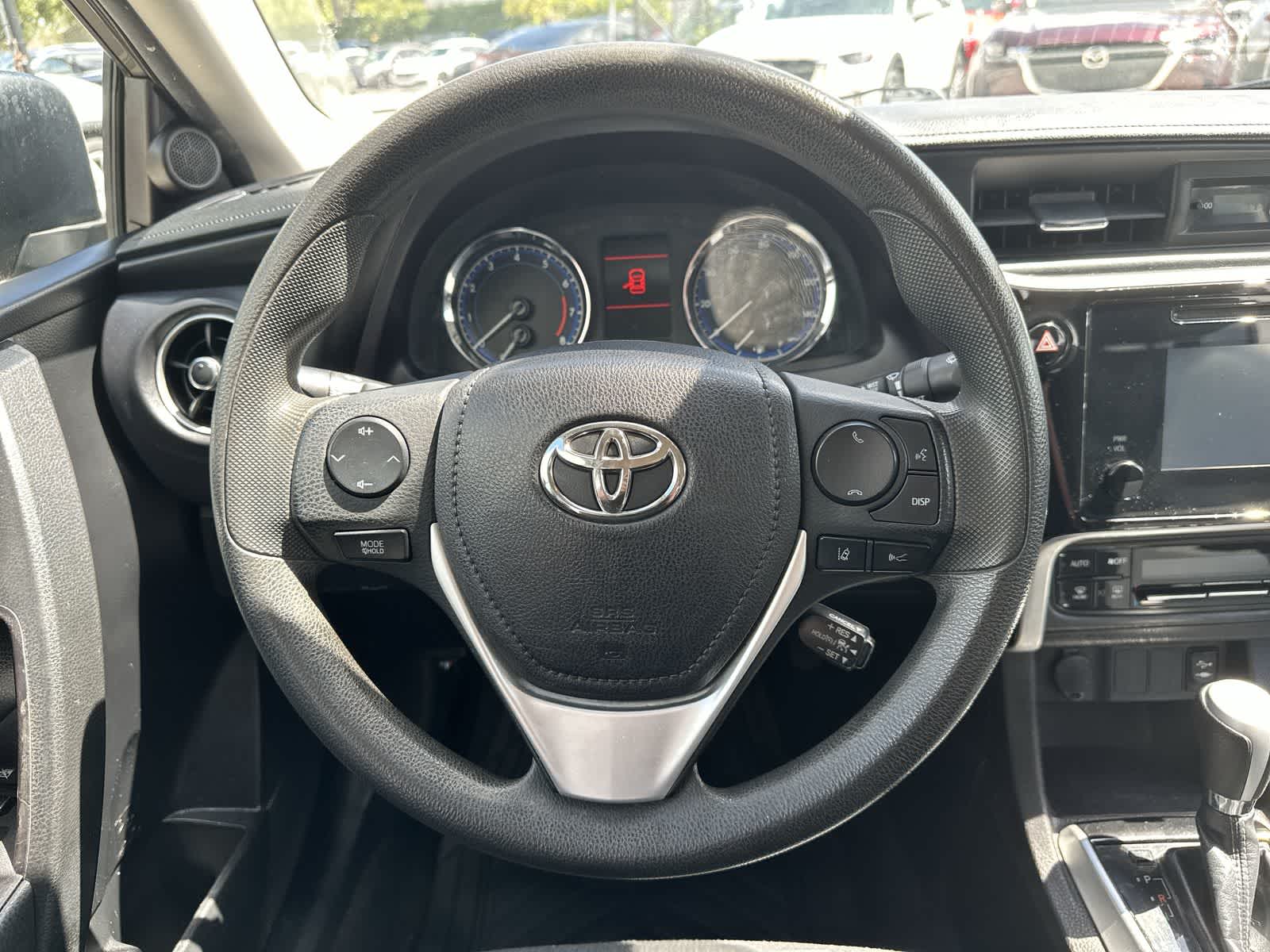 Thumbnail: 2018 Toyota Corolla - 15