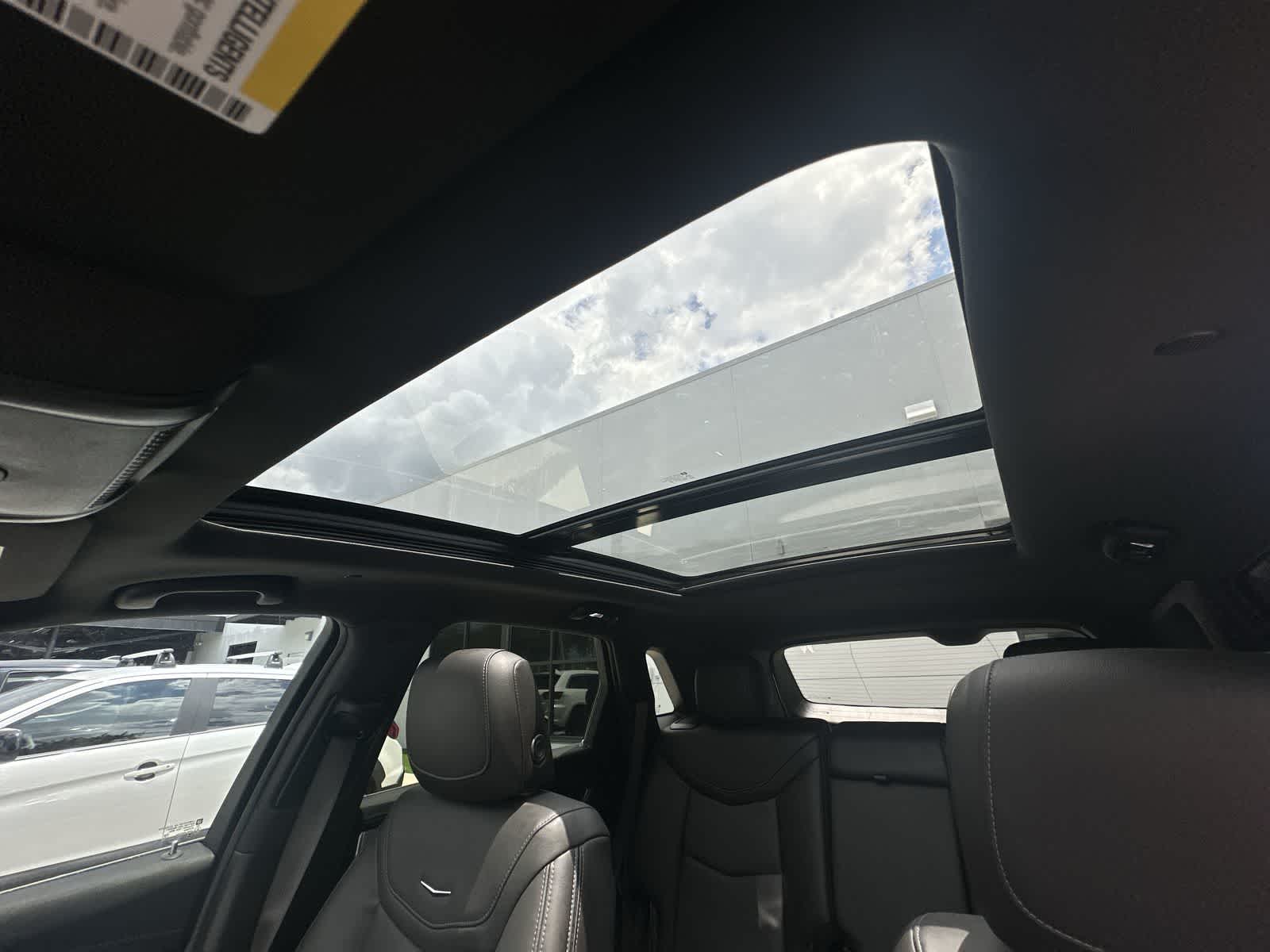 Thumbnail: 2024 Cadillac XT5 - 27