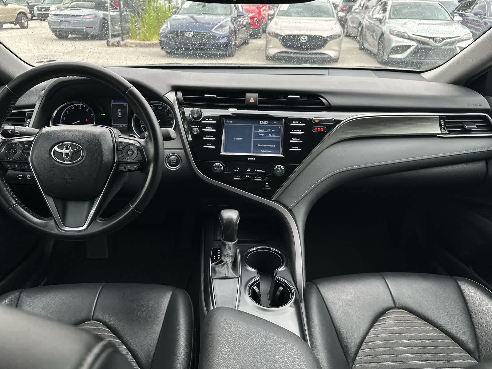Thumbnail: 2020 Toyota Camry - 10