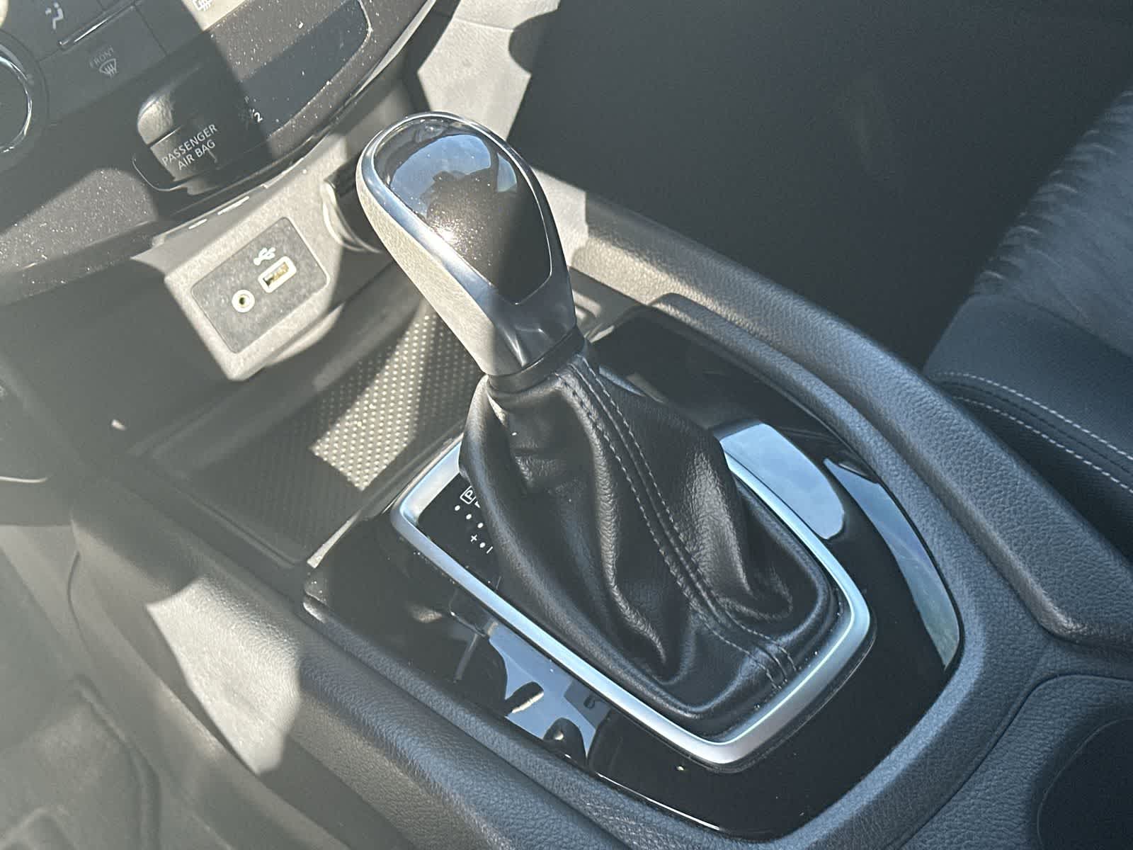 Thumbnail: 2020 Nissan Rogue - 17