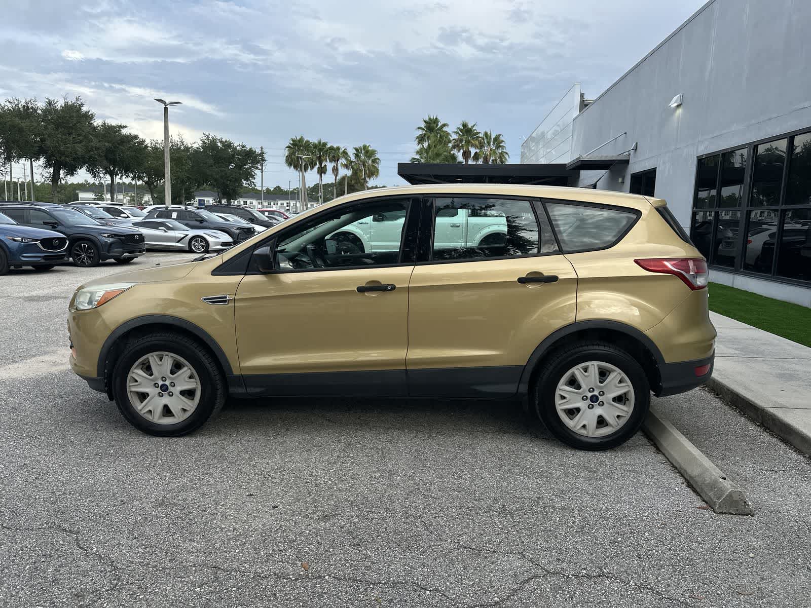 Thumbnail: 2014 Ford Escape - 3