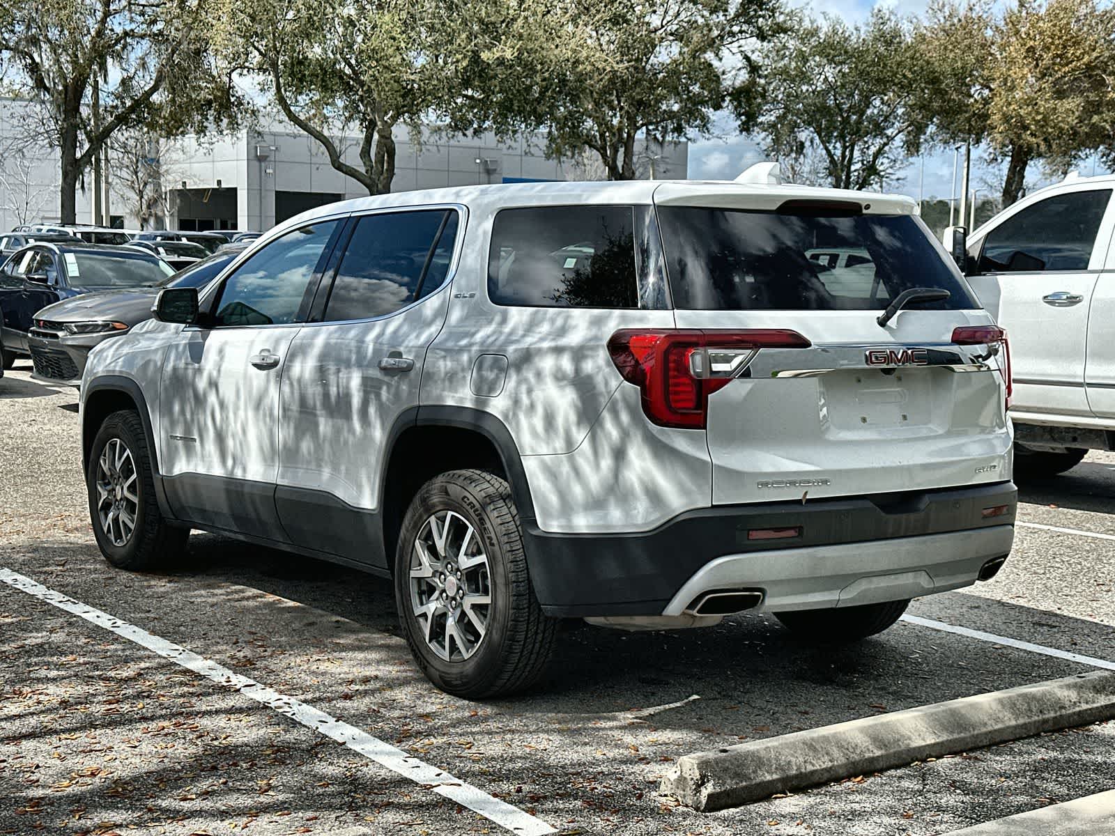 Thumbnail: 2023 GMC Acadia - 6