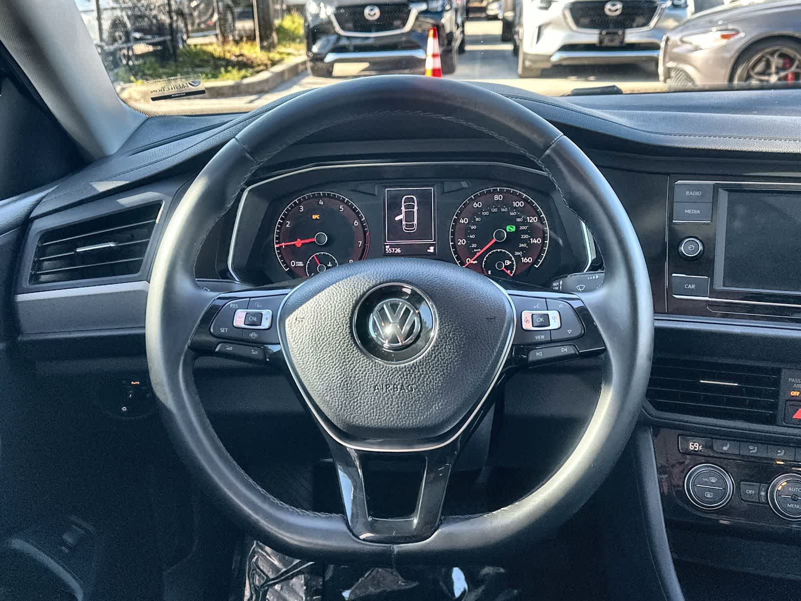 Thumbnail: 2019 Volkswagen Jetta - 21