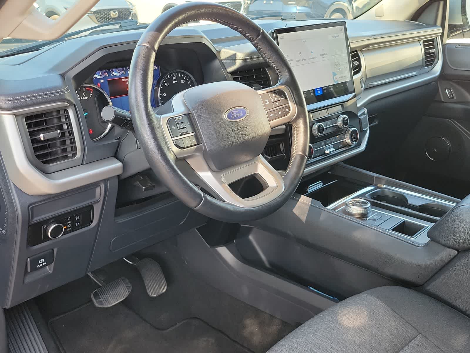 Thumbnail: 2024 Ford Expedition - 17