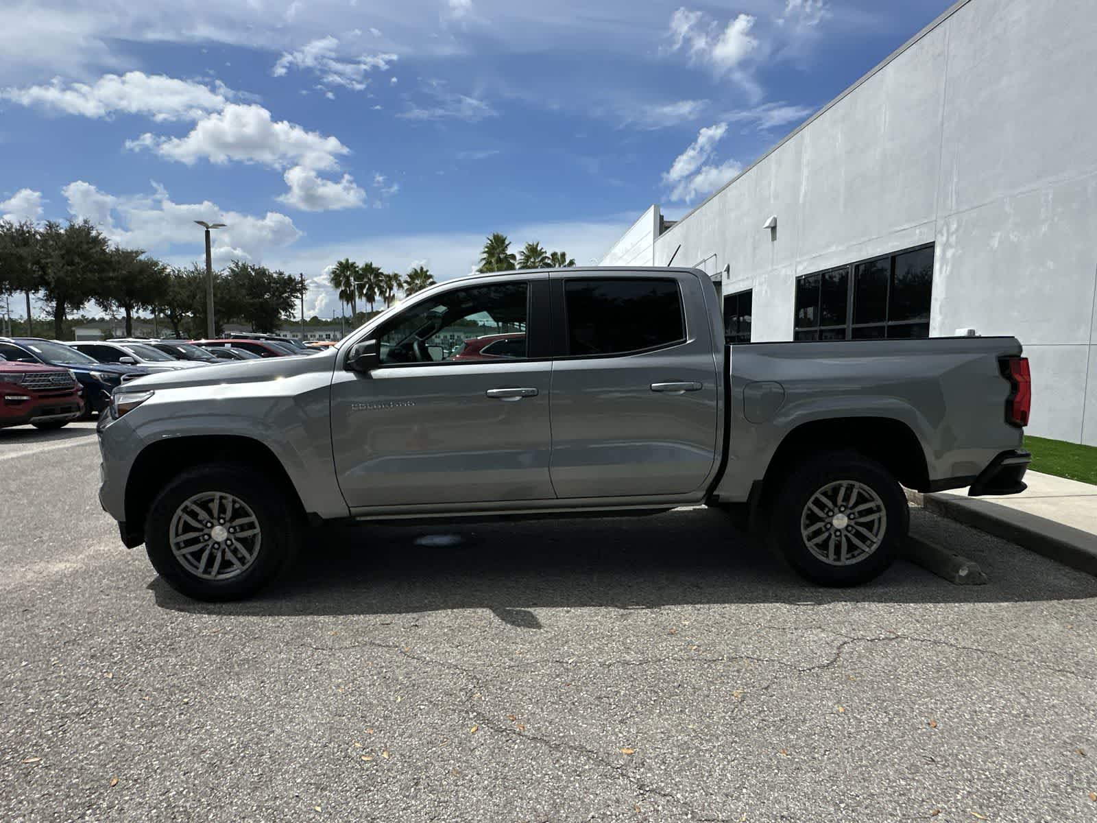 Thumbnail: 2023 Chevrolet Colorado - 3
