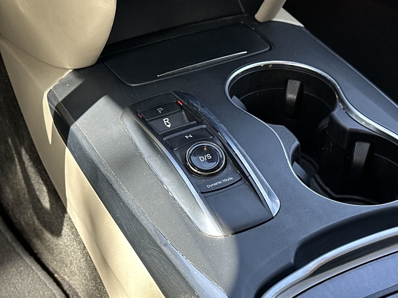 Thumbnail: 2017 Acura MDX - 17