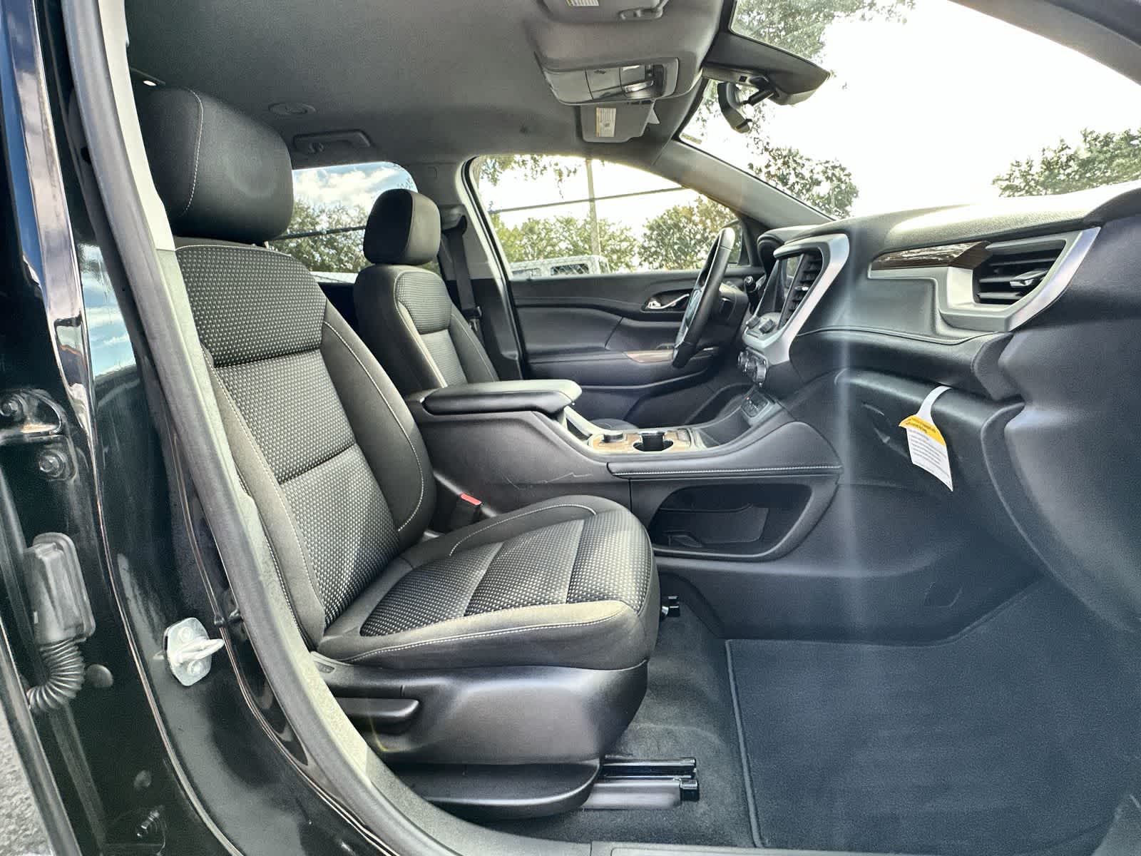 Thumbnail: 2022 GMC Acadia - 14