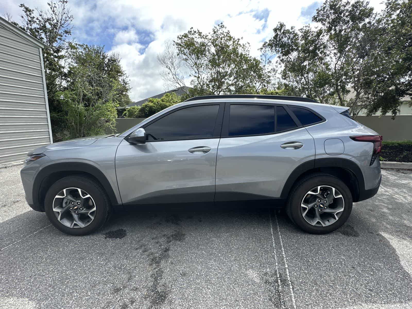Thumbnail: 2025 Chevrolet Trax - 3