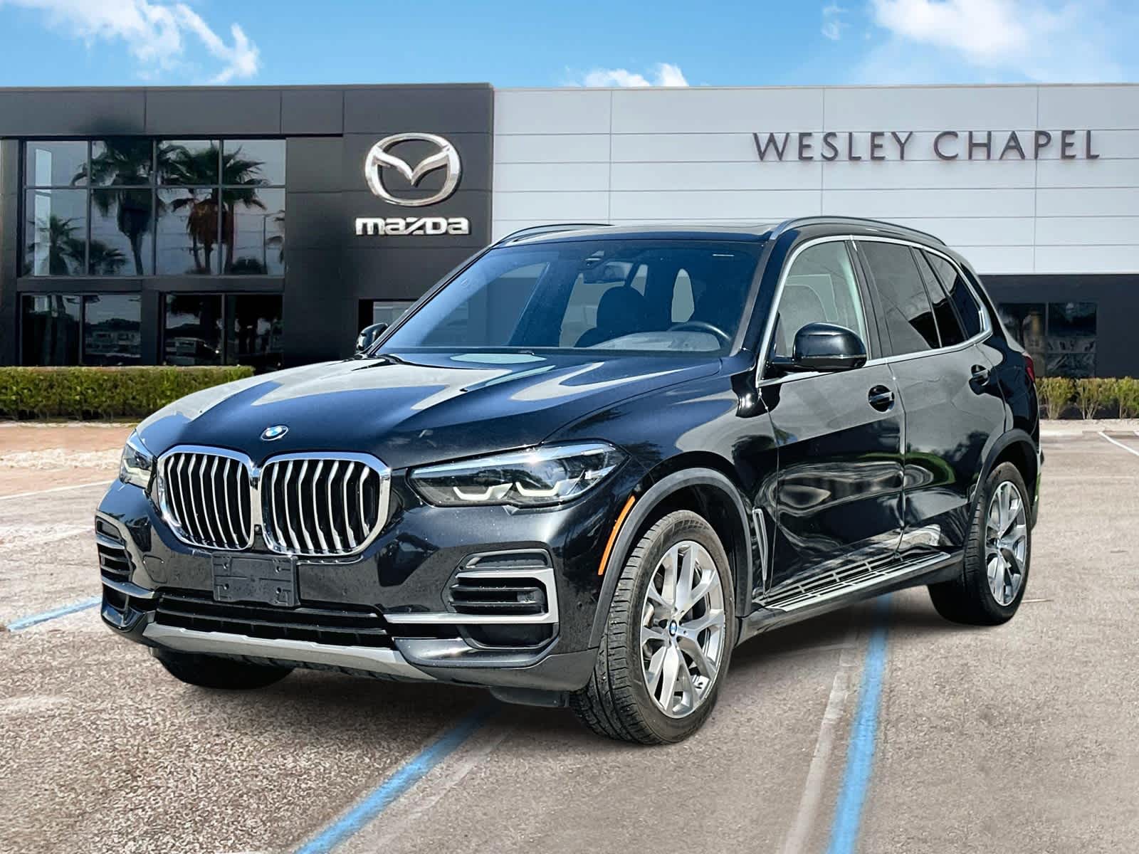 Thumbnail: 2023 BMW X5 - 1