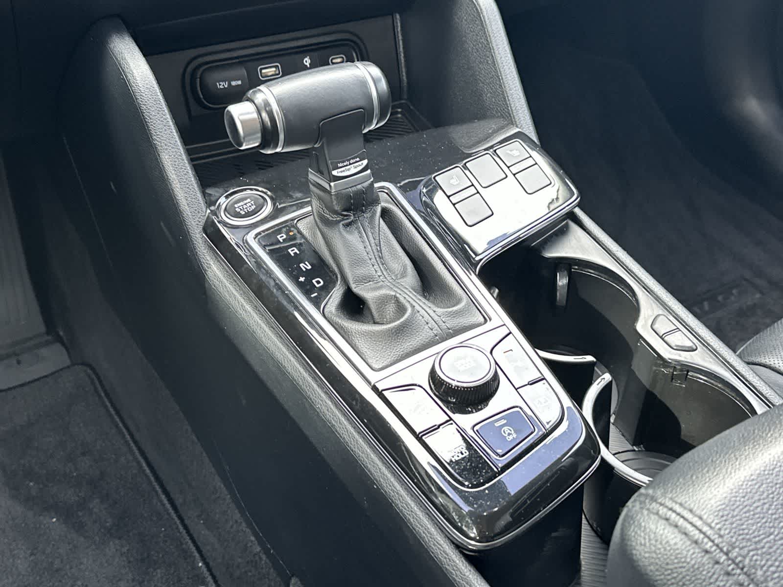 Thumbnail: 2023 Kia Sportage - 16