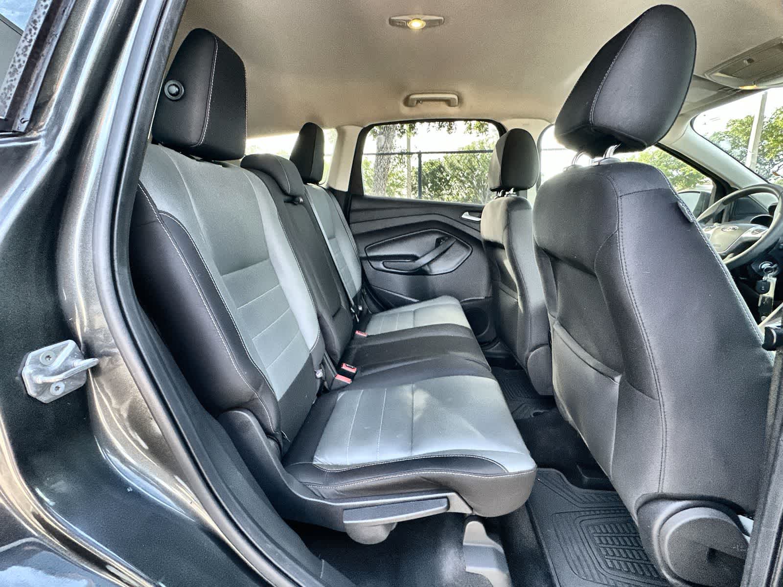 Thumbnail: 2016 Ford Escape - 18