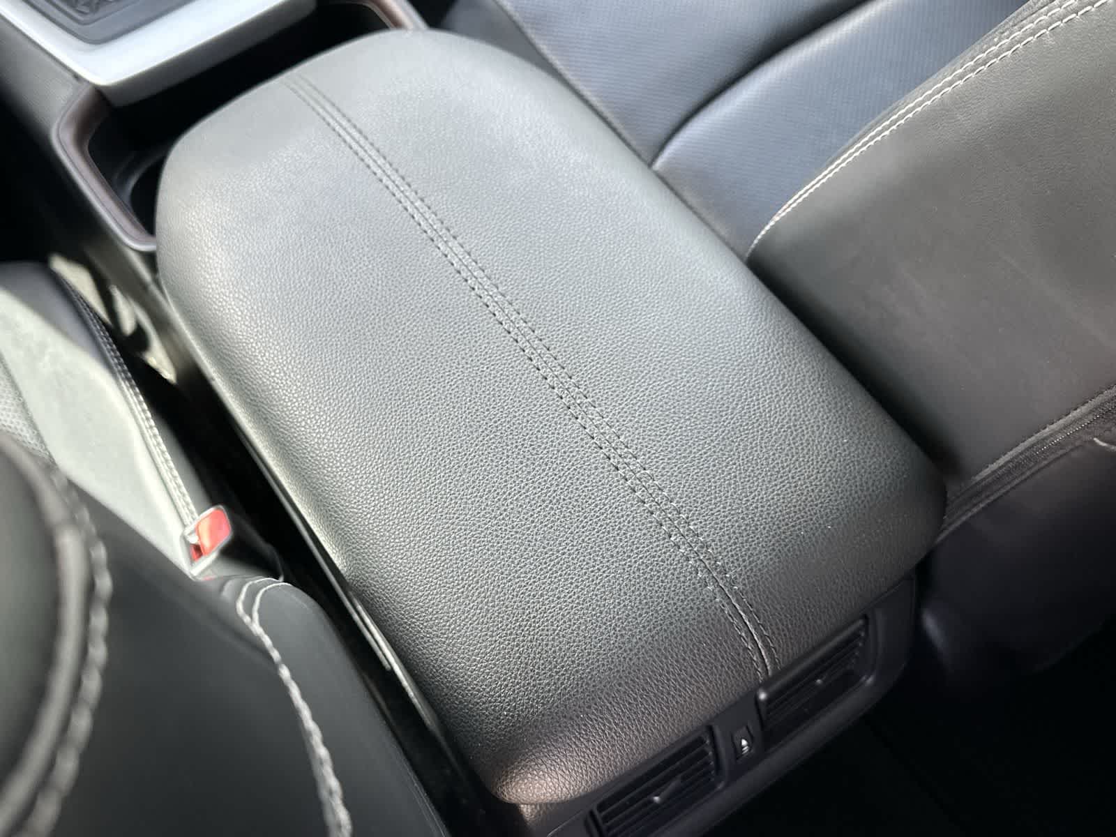 Thumbnail: 2019 Toyota RAV4 - 15