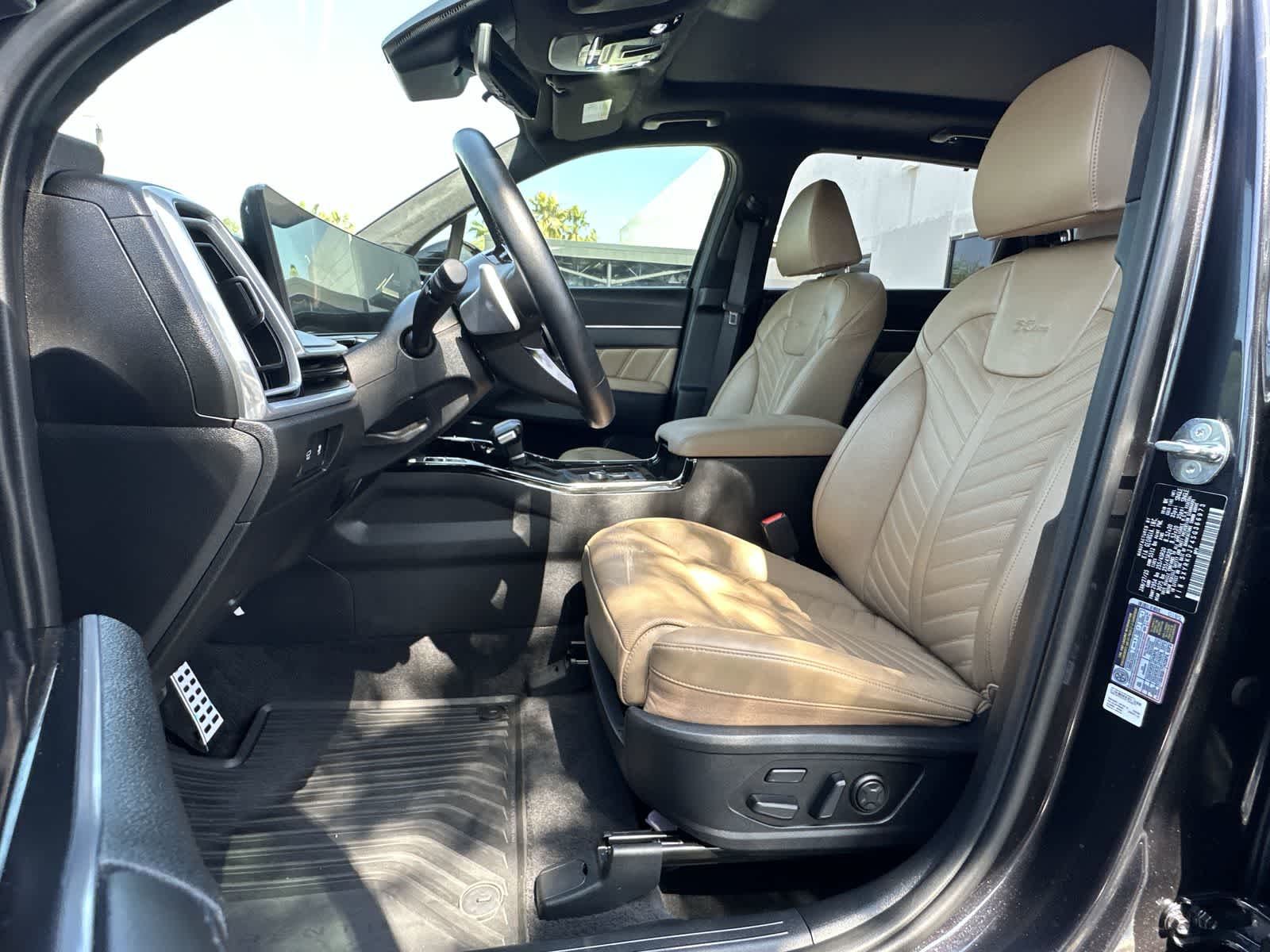 Thumbnail: 2025 Kia Sorento - 3