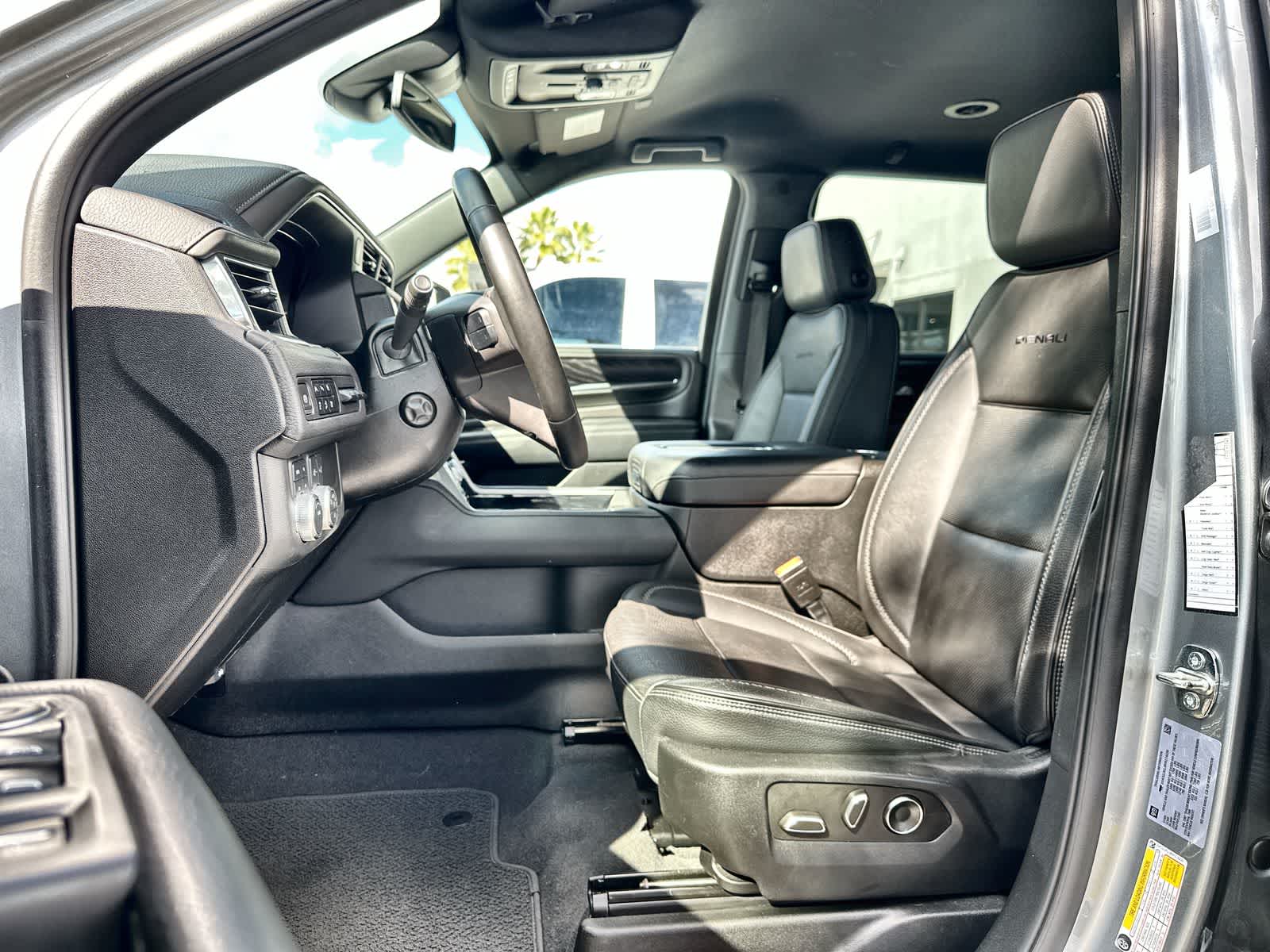 Thumbnail: 2024 GMC Yukon XL - 11