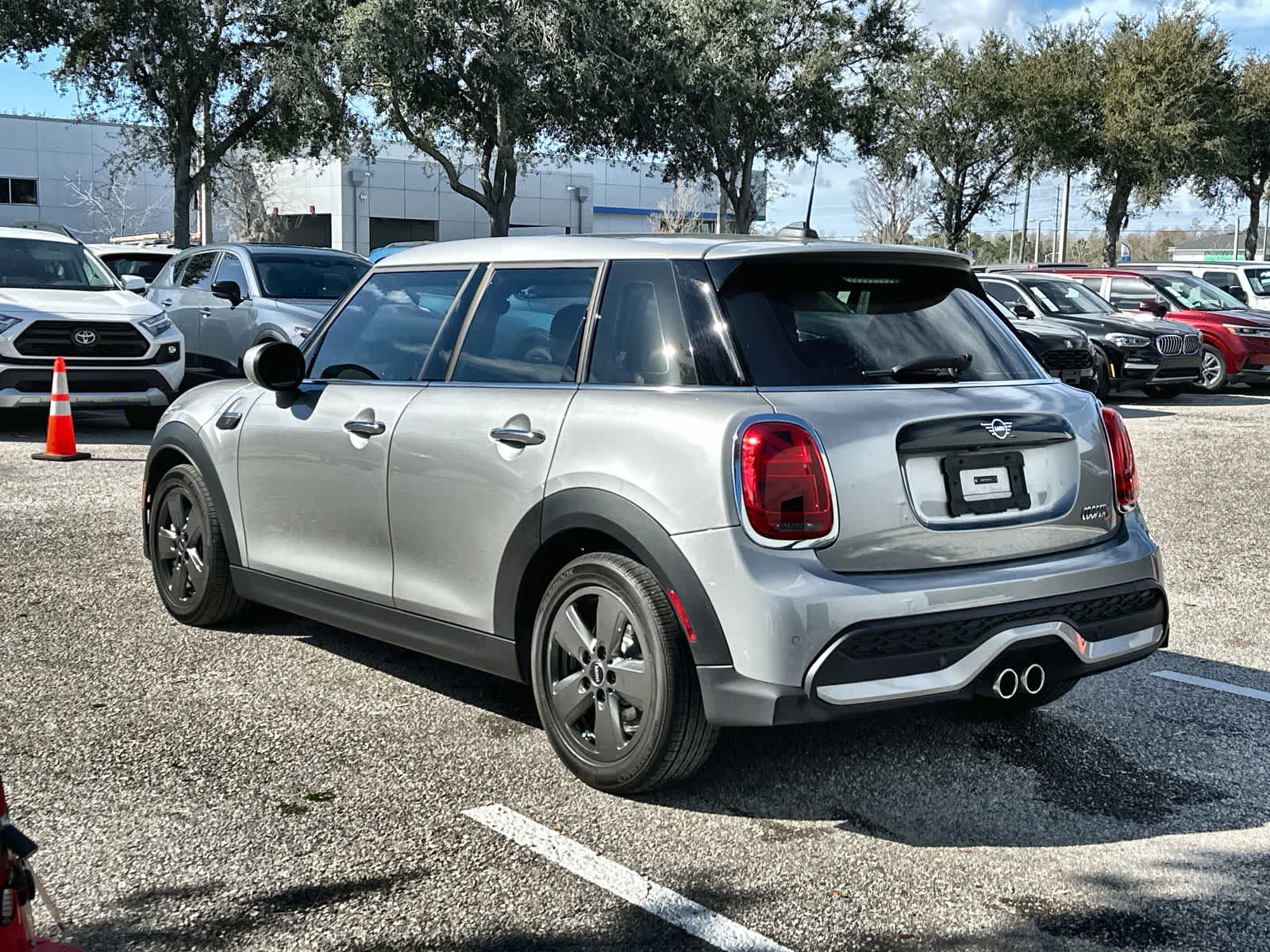 Thumbnail: 2024 MINI Cooper Hardtop - 4
