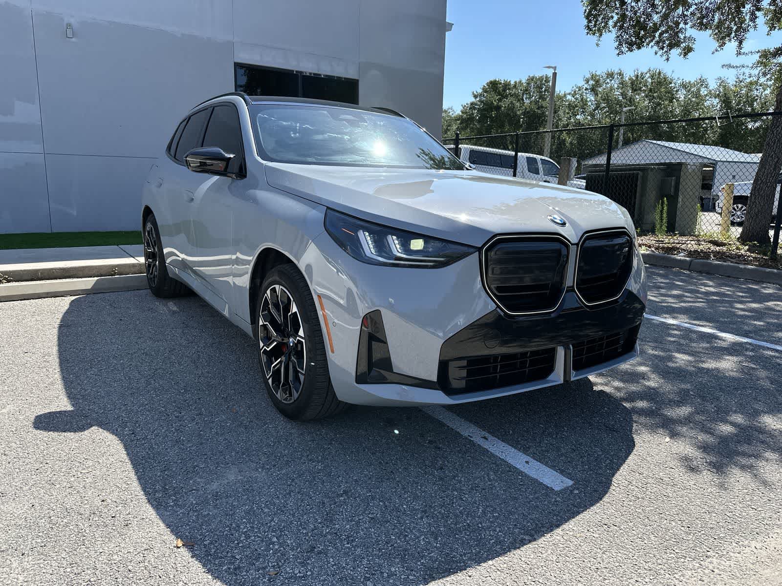 Thumbnail: 2025 BMW M5 - 11