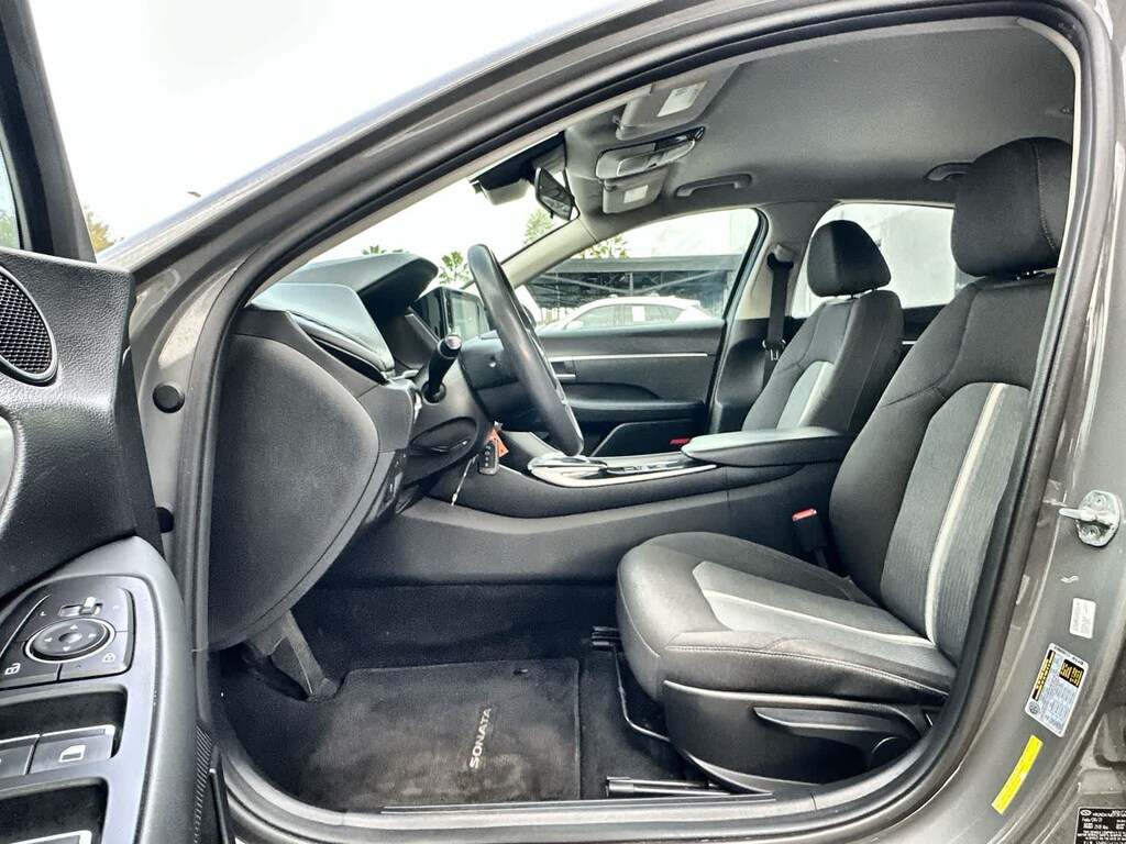 Used 2021 Hyundai Sonata SE Sedan