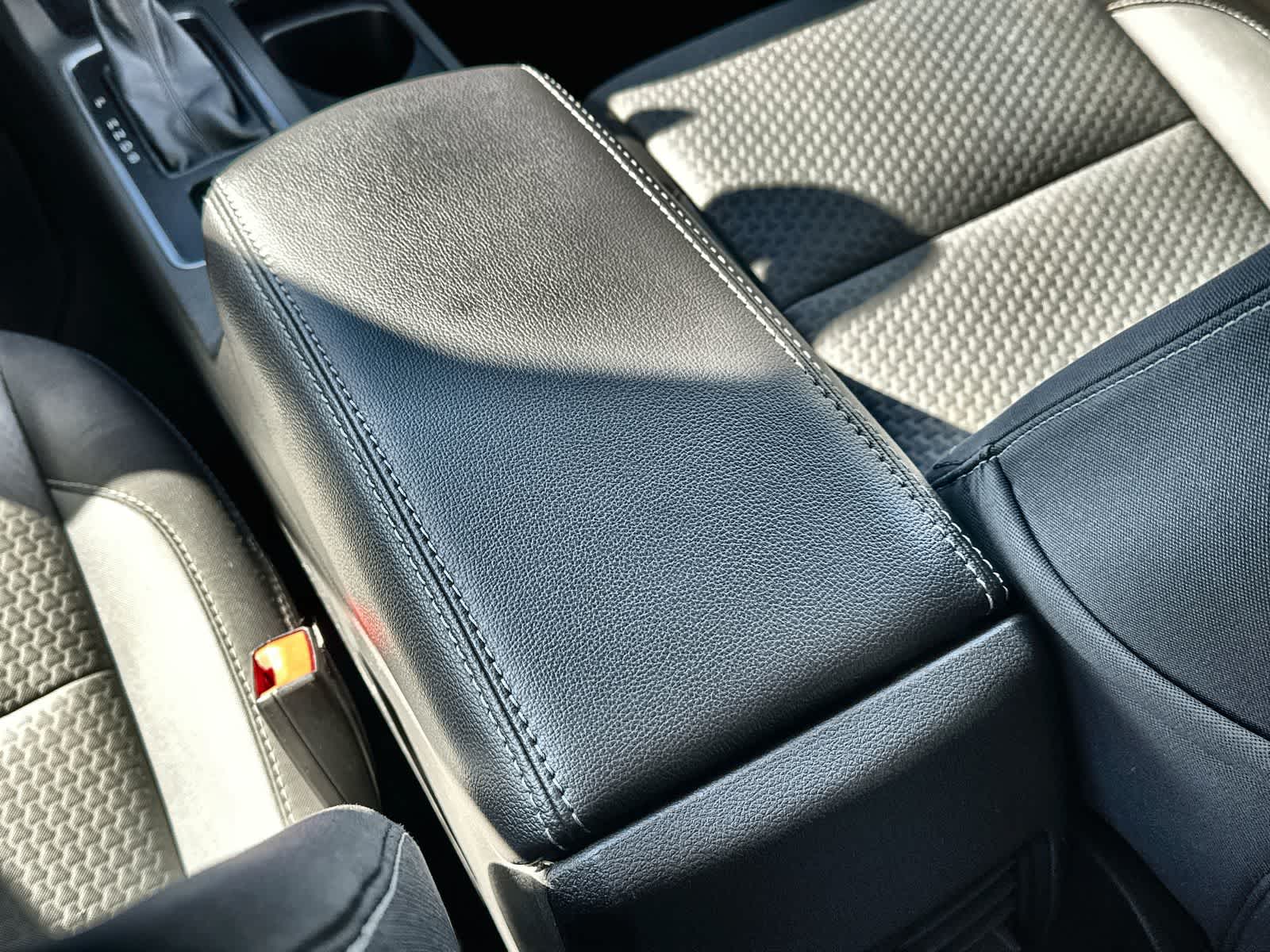 Thumbnail: 2017 Ford Escape - 16