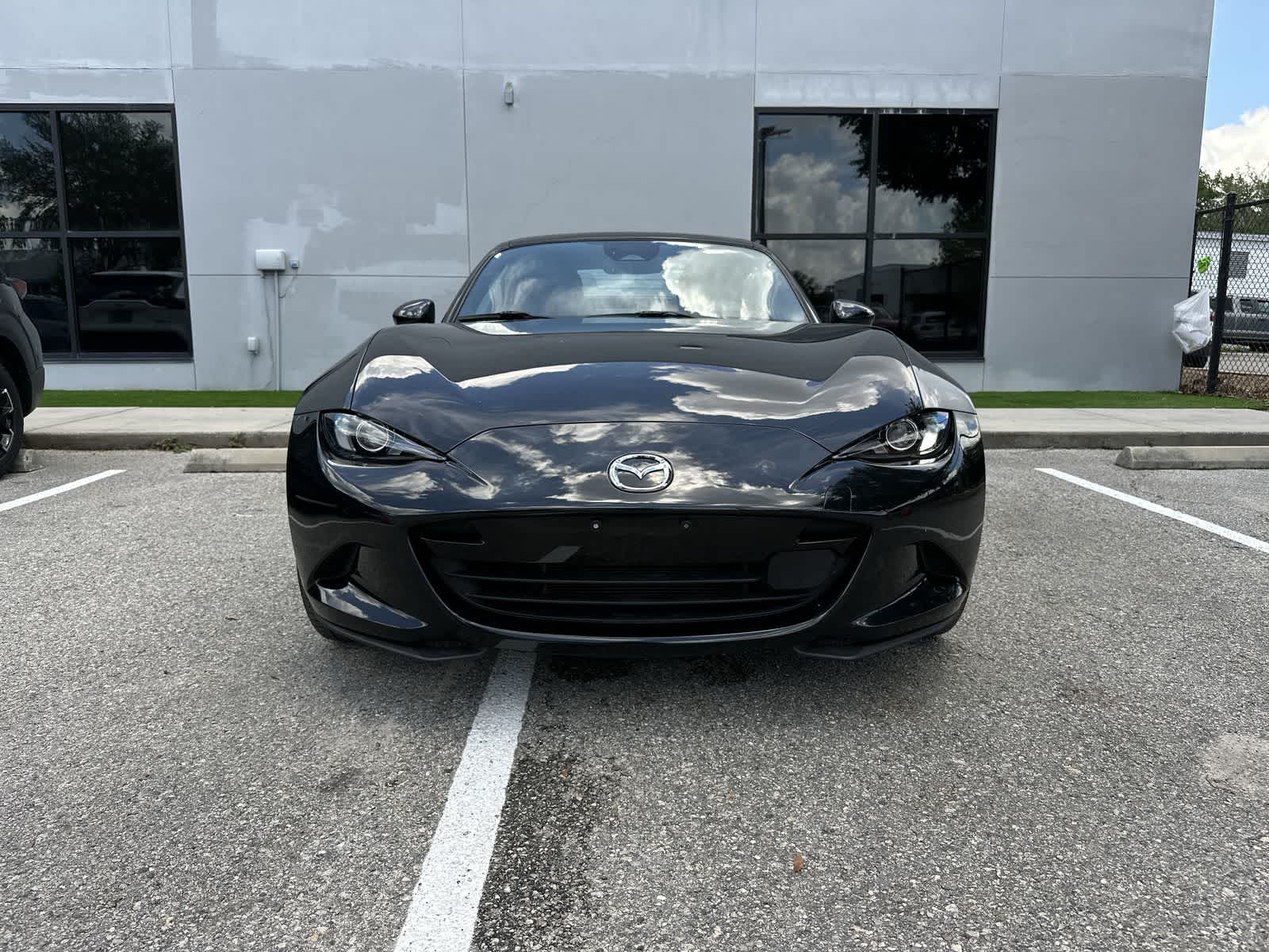 Thumbnail: 2025 Mazda MX-5 Miata - 11