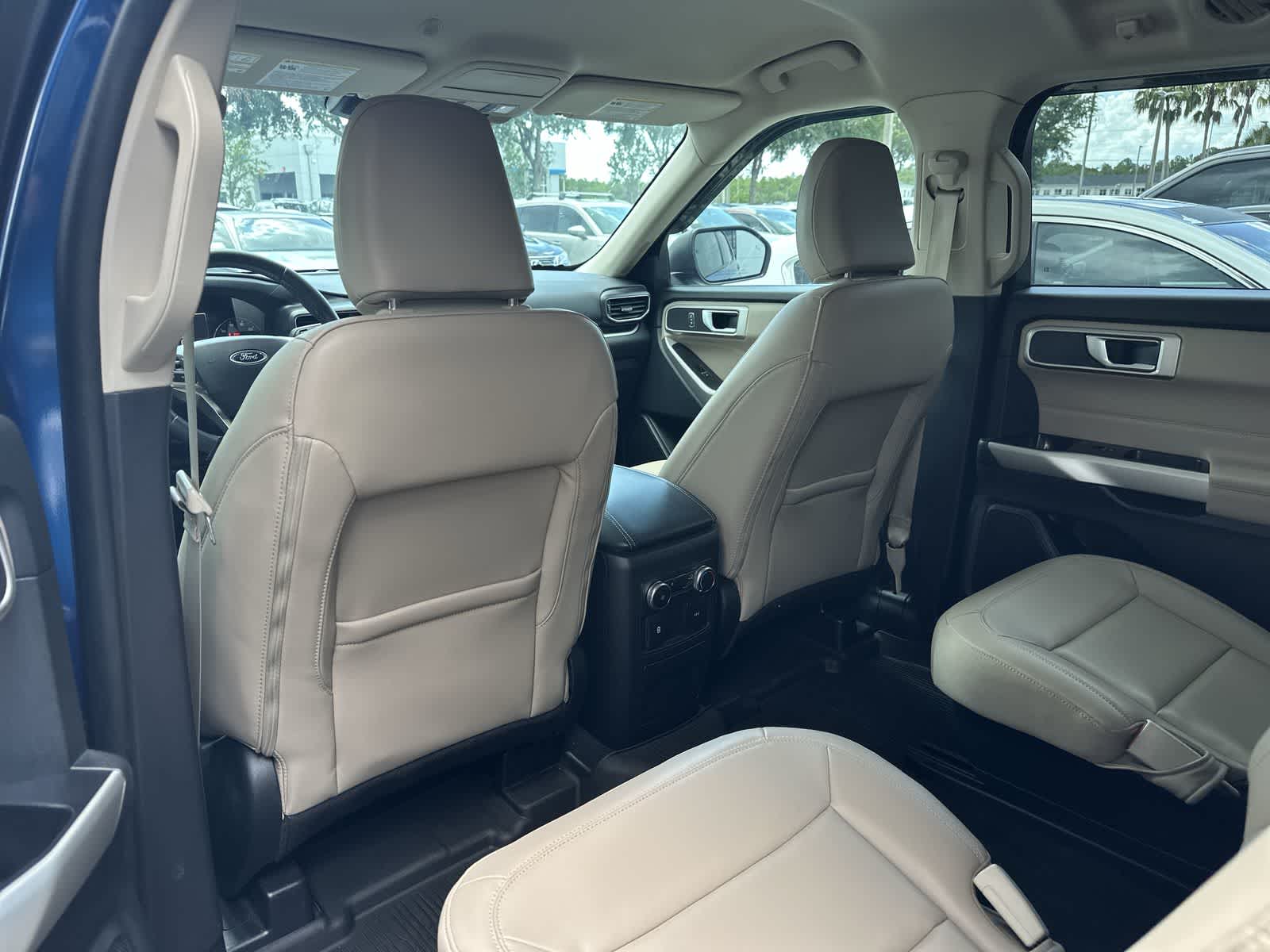 2022 Ford Explorer XLT 12