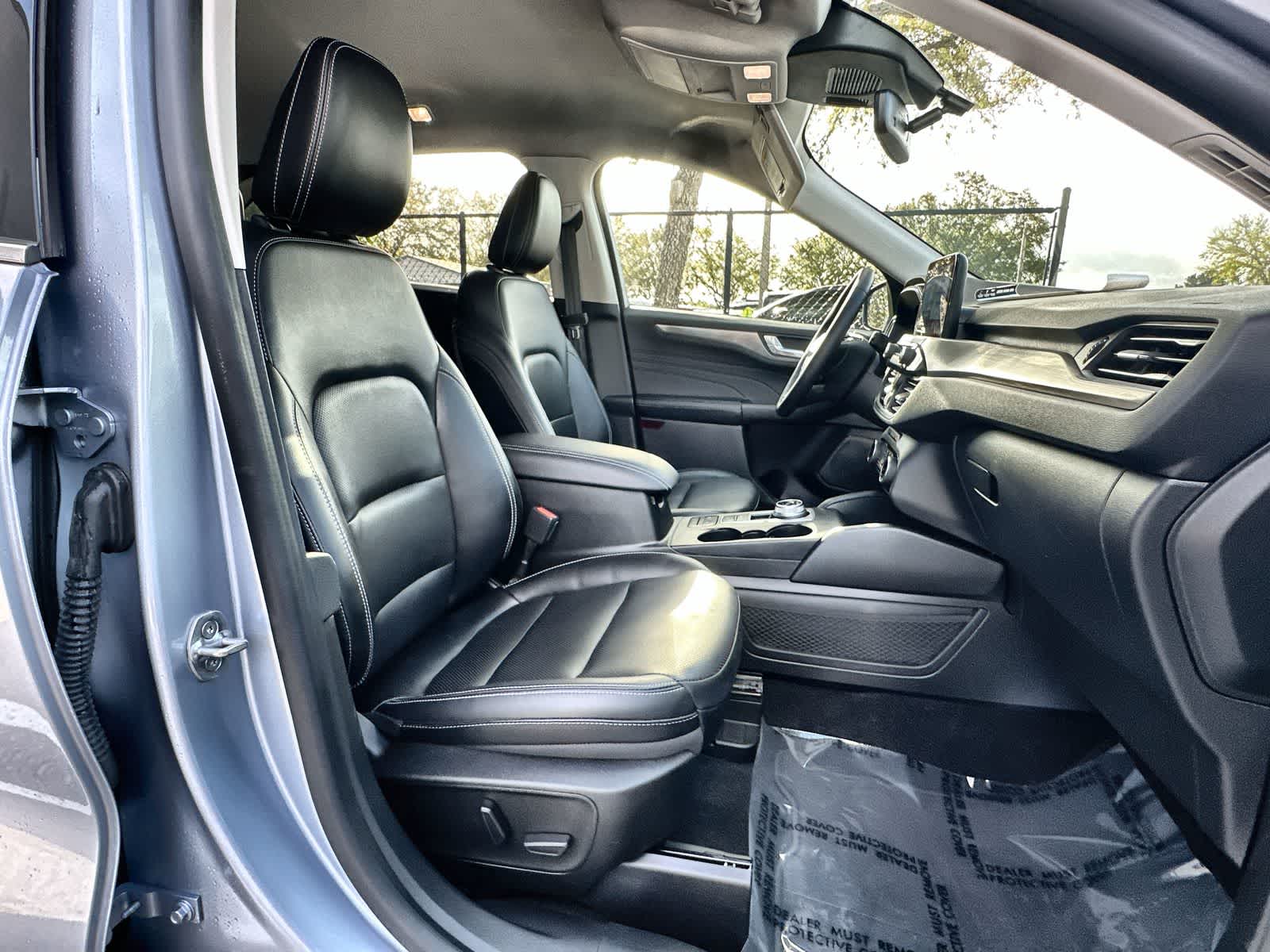 Thumbnail: 2022 Ford Escape - 9