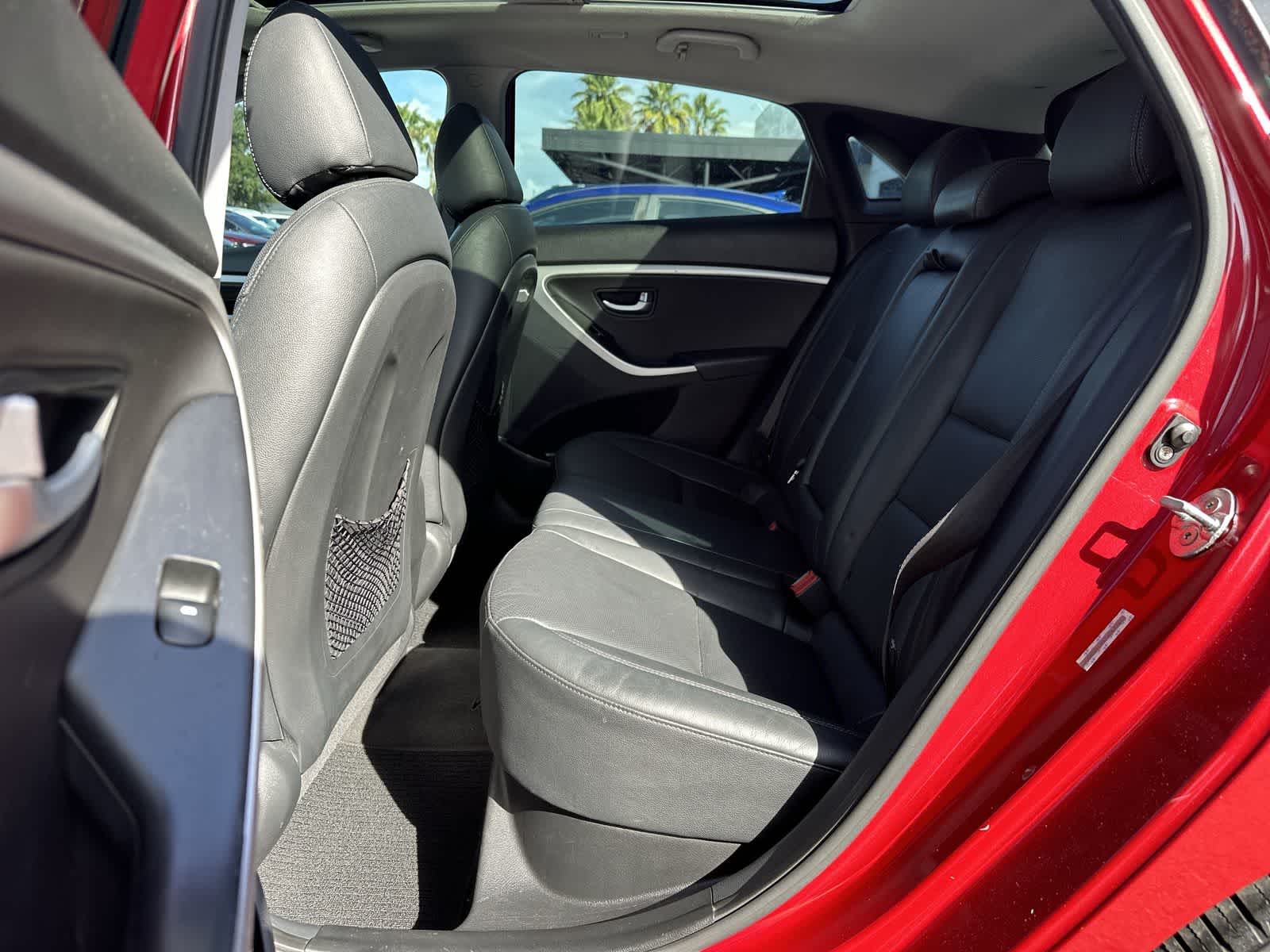 Thumbnail: 2015 Hyundai Elantra - 13