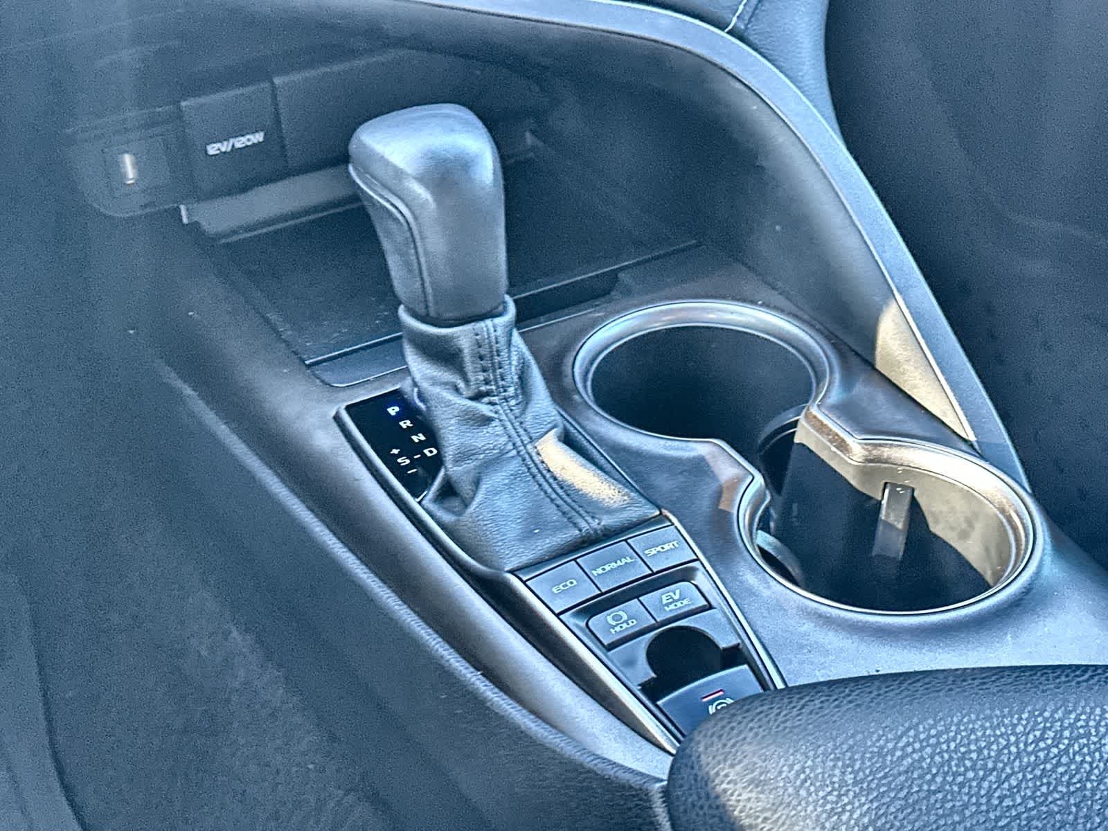 Thumbnail: 2023 Toyota Camry - 17