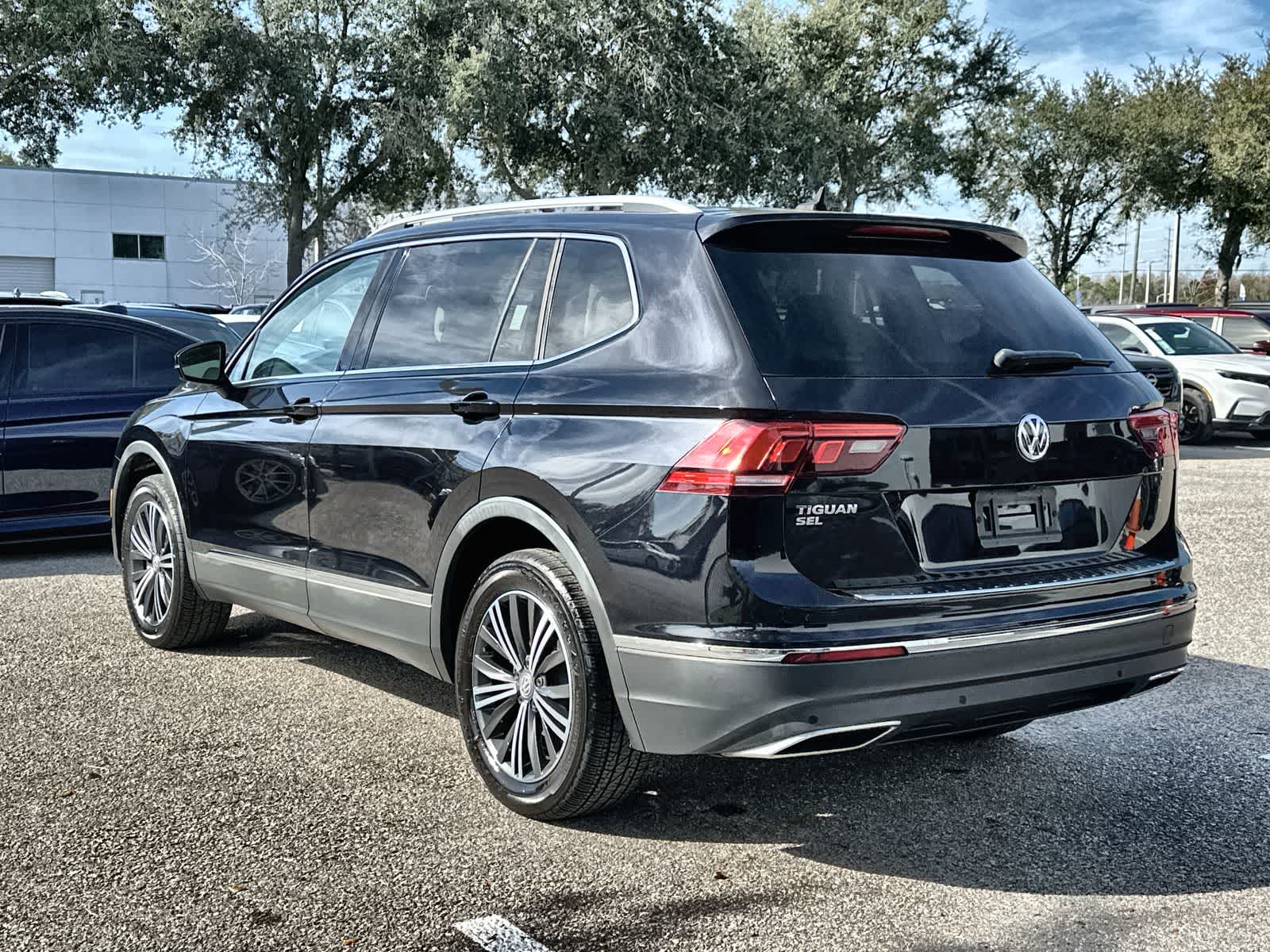 Thumbnail: 2019 Volkswagen Tiguan - 4