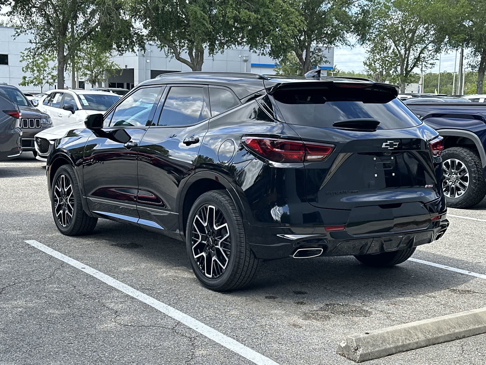 Thumbnail: 2023 Chevrolet Blazer - 6