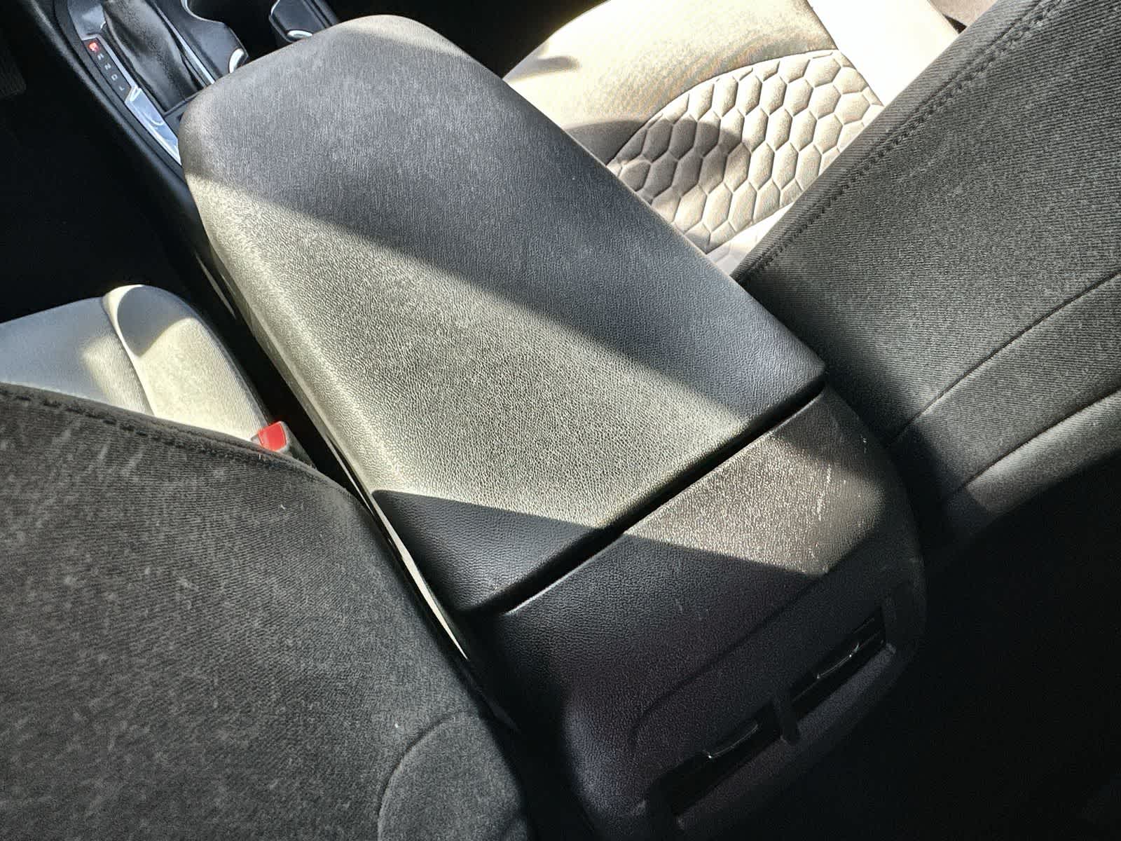 Thumbnail: 2018 Chevrolet Equinox - 16